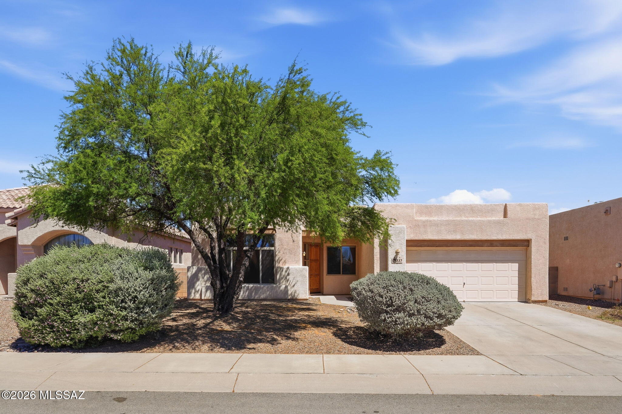 337 E Calle Albita — photo