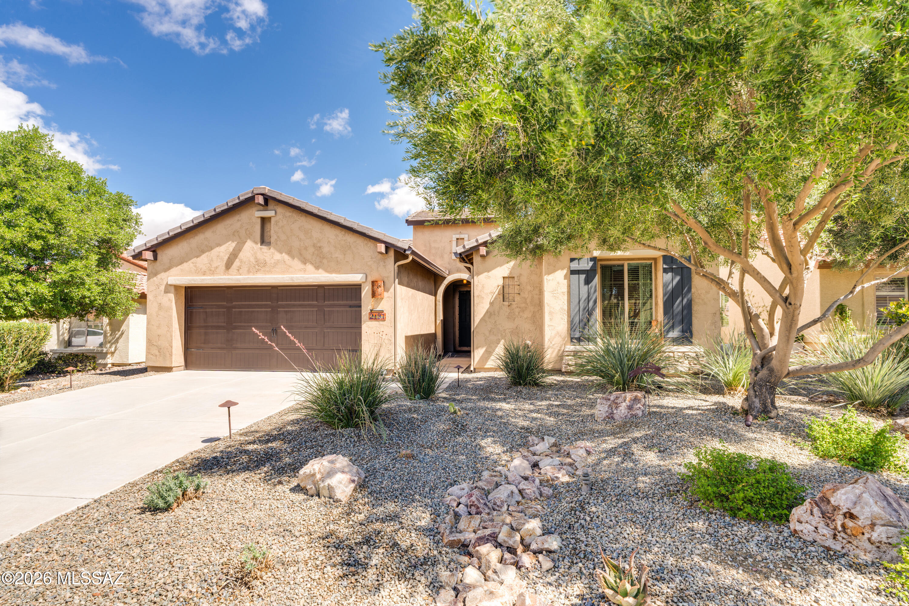 2197 E Apache Springs Lane — photo