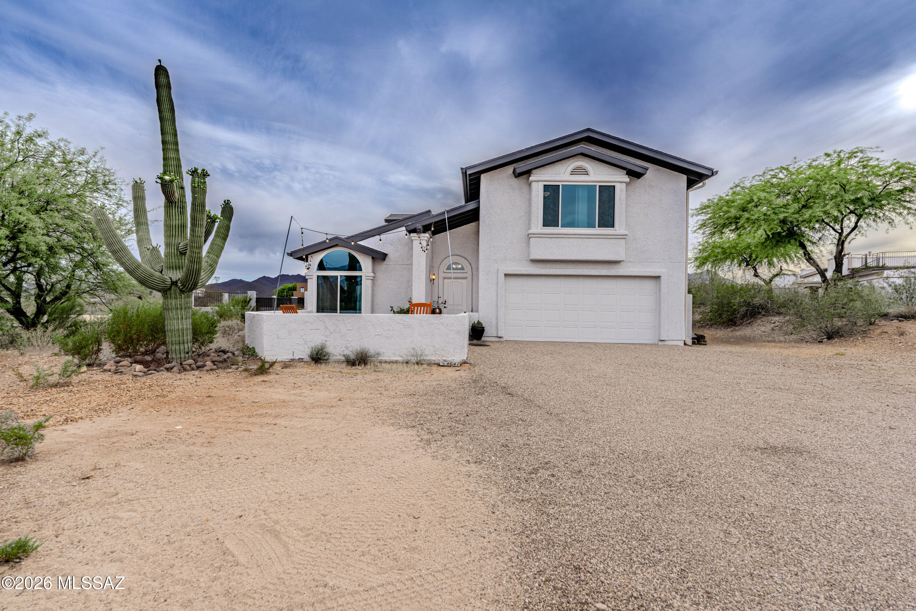 4641 N Paseo De Los Cerritos — photo