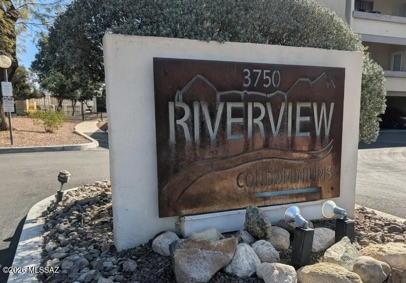 3750 N Country Club Road 44 — photo