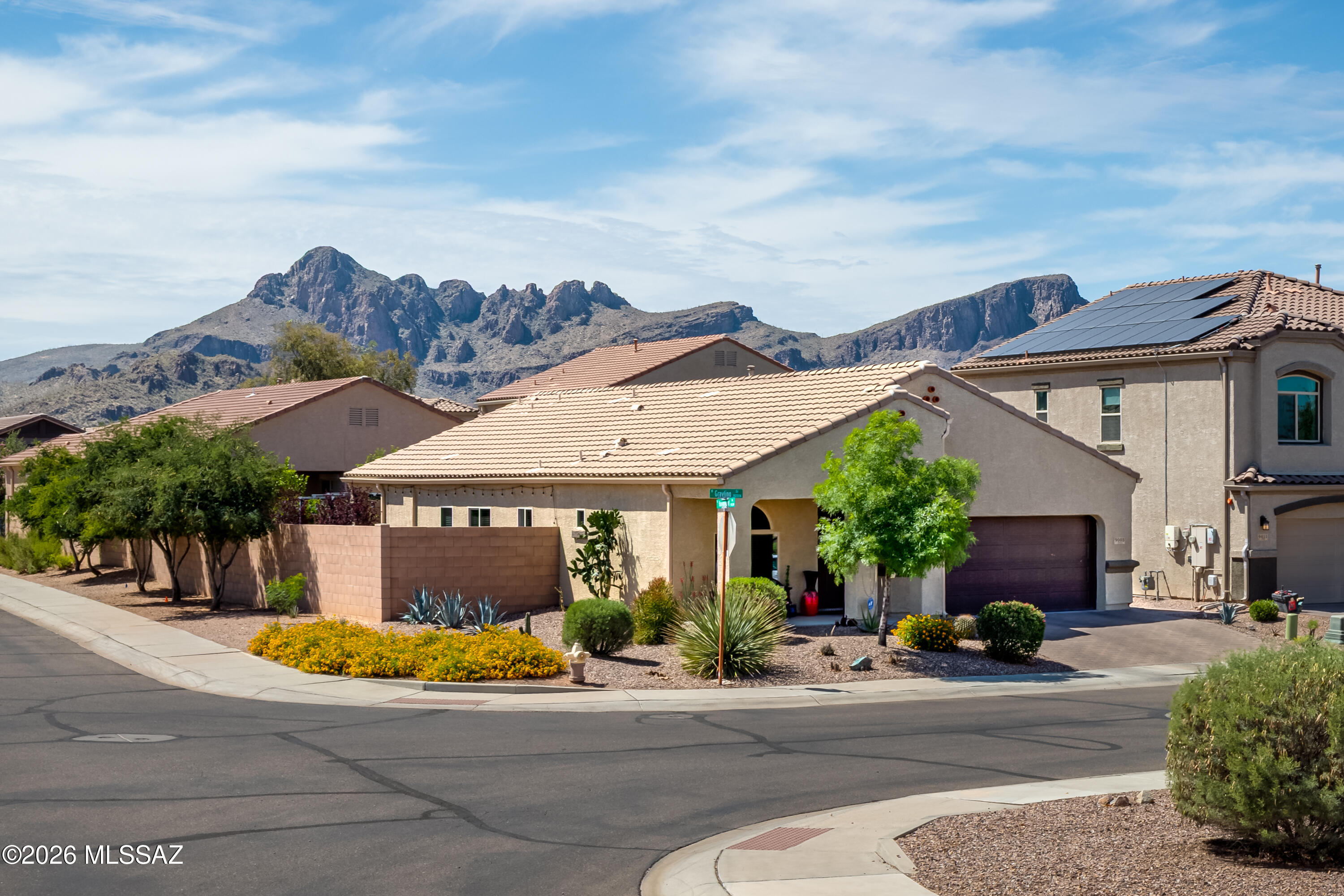 9003 W Grayling Drive — photo