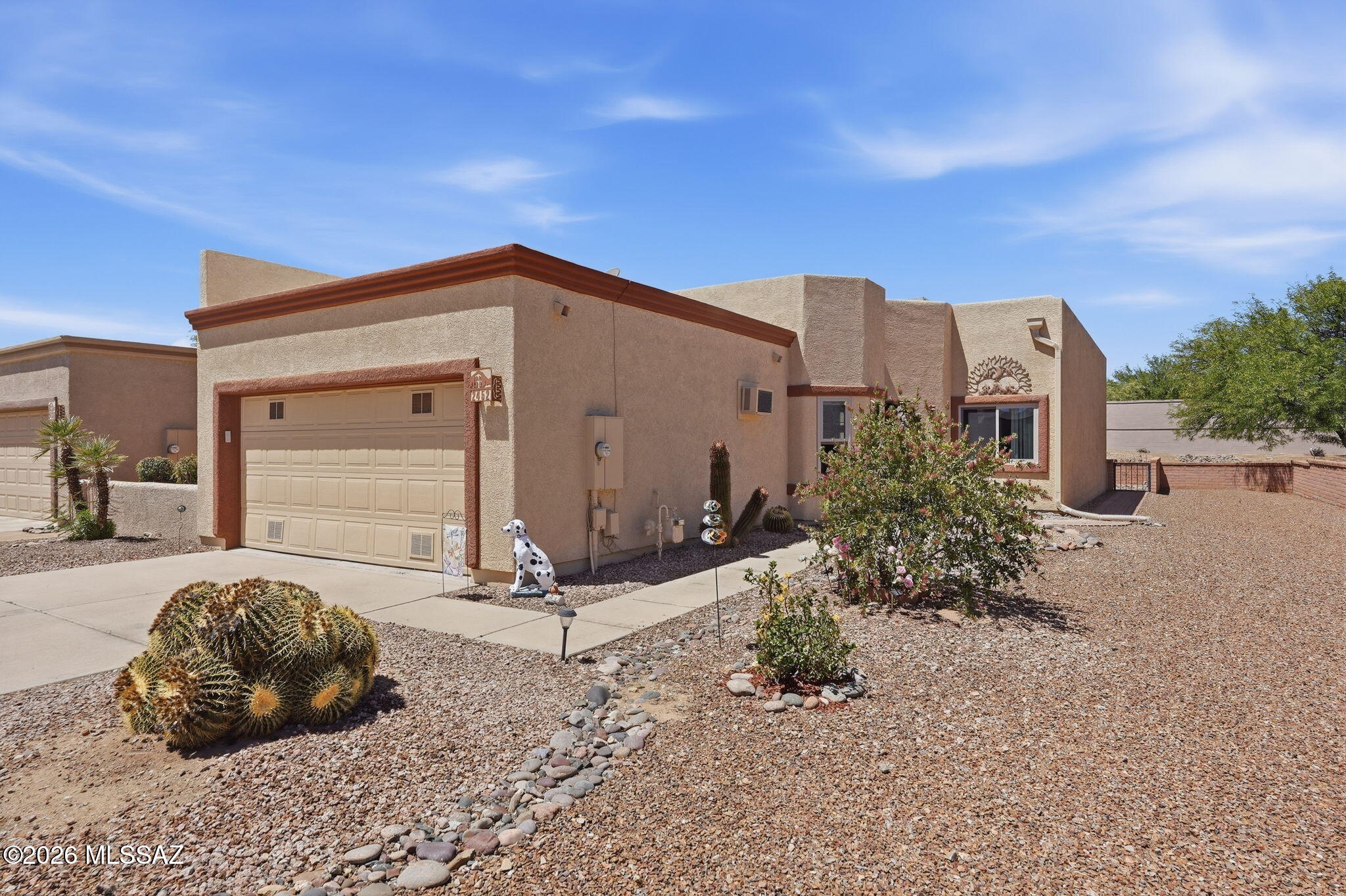 2452 S Orchard View Drive — photo