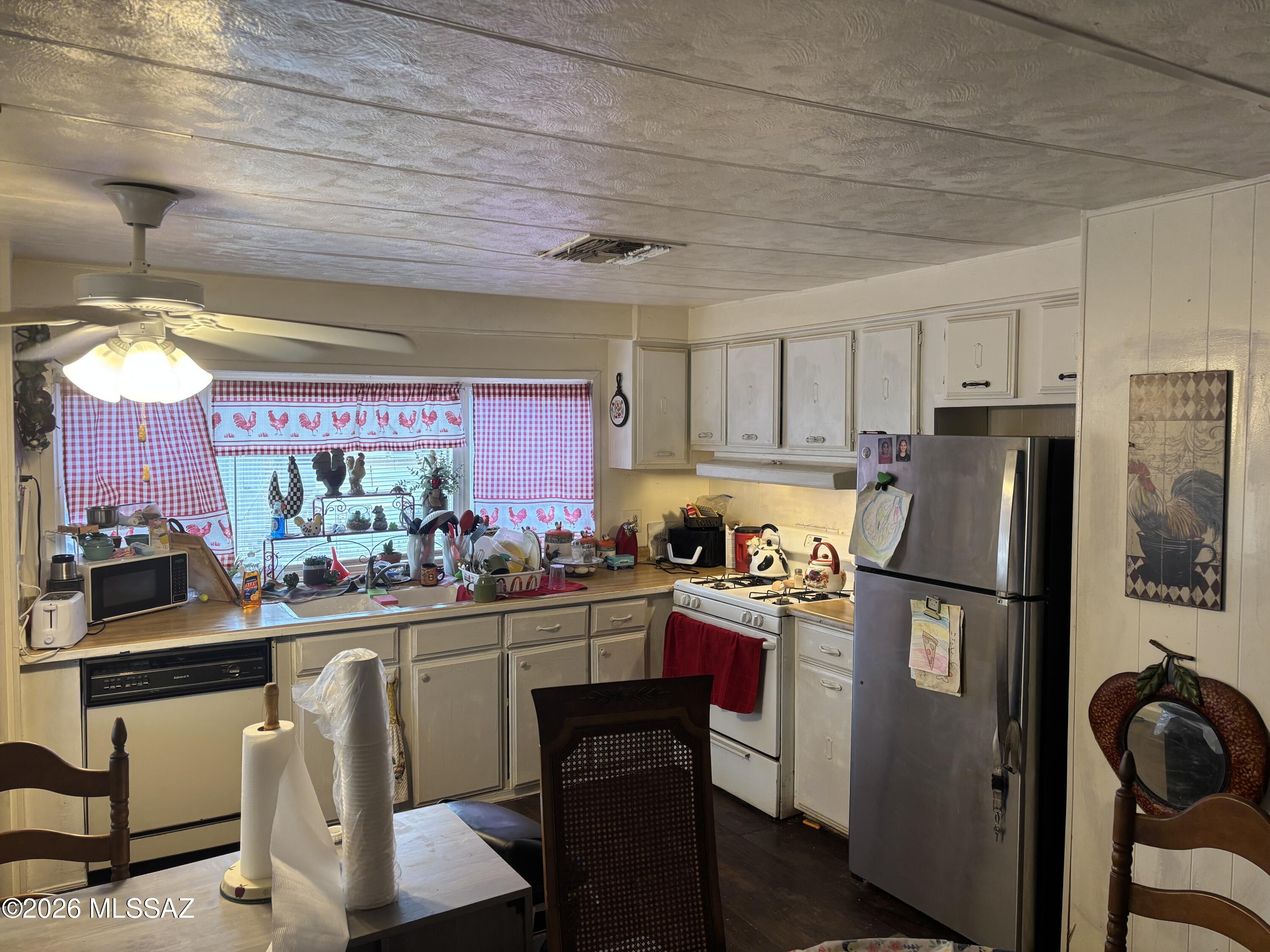 4439 N Old Romero Road 45 — photo
