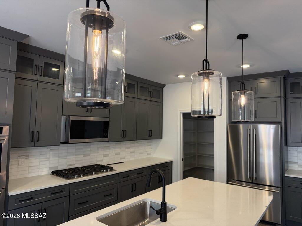 12090 N Shore Cliff Drive — photo