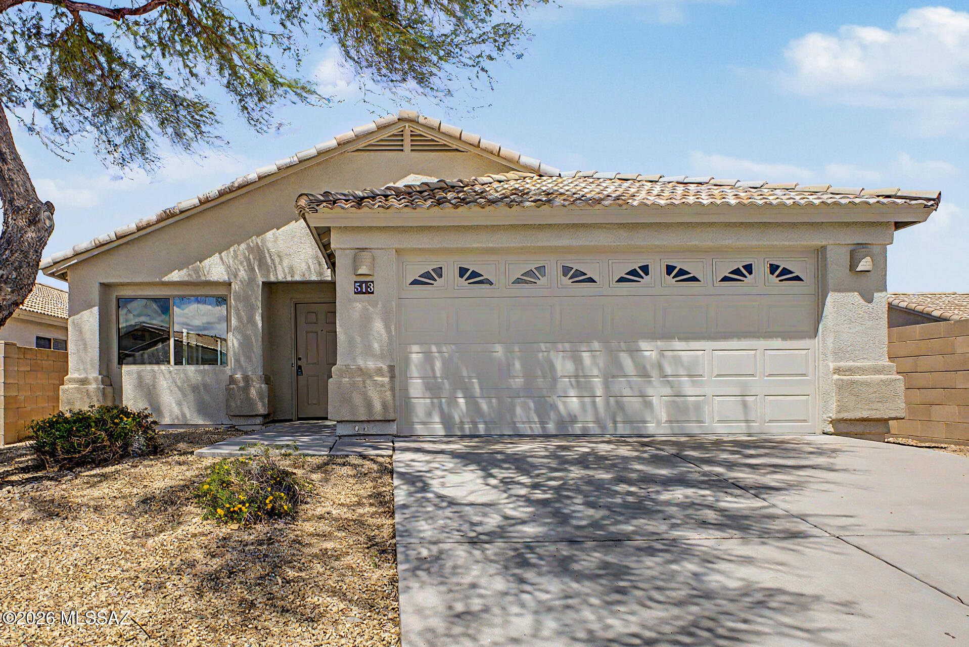 513 E Cactus Mountain Drive — photo