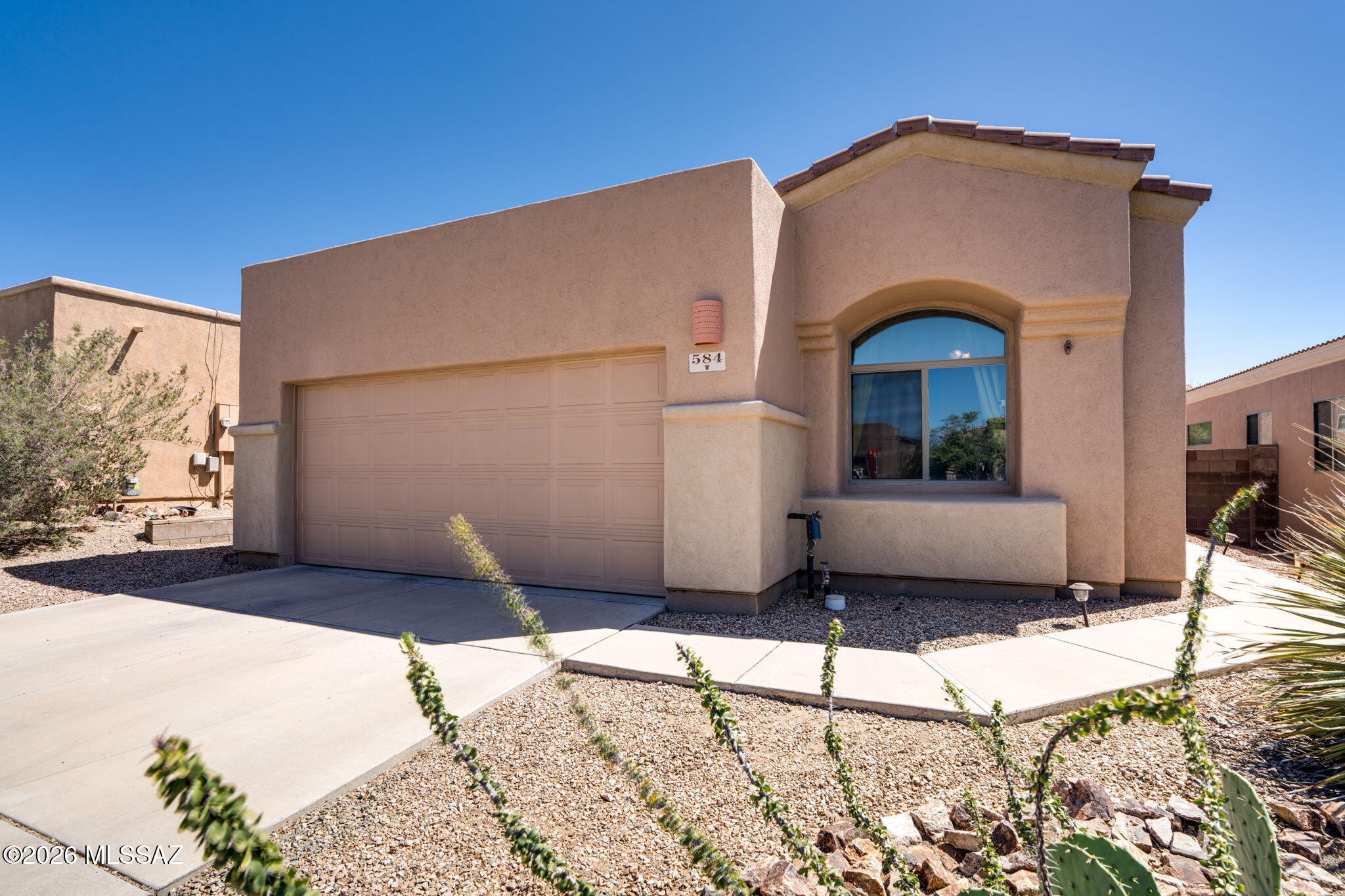 584 E Painted Pueblo Drive — photo