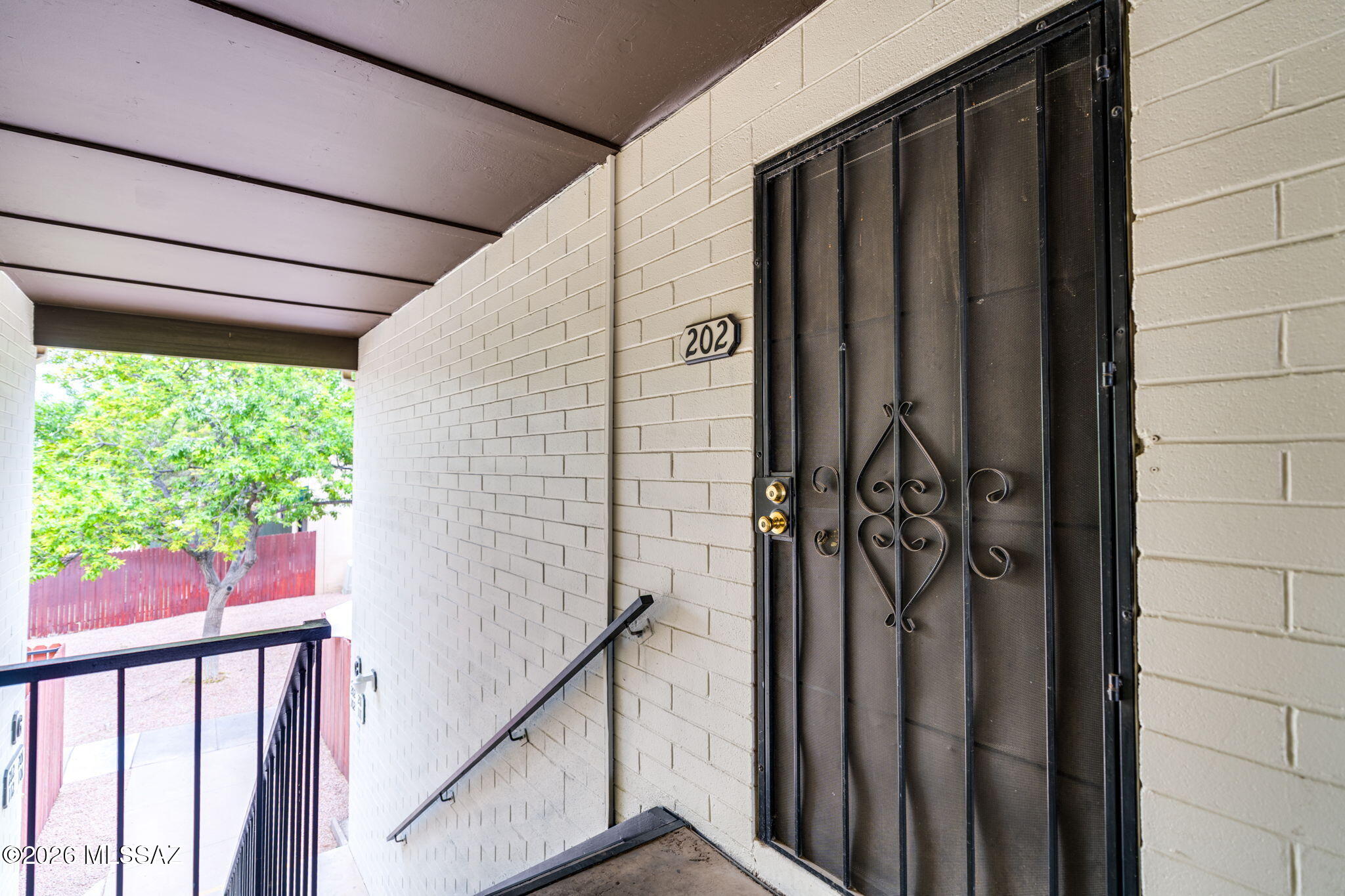 1366 S Avenida Polar G-202 — photo