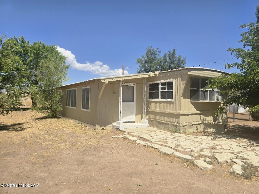 3220 W Cox Road — photo