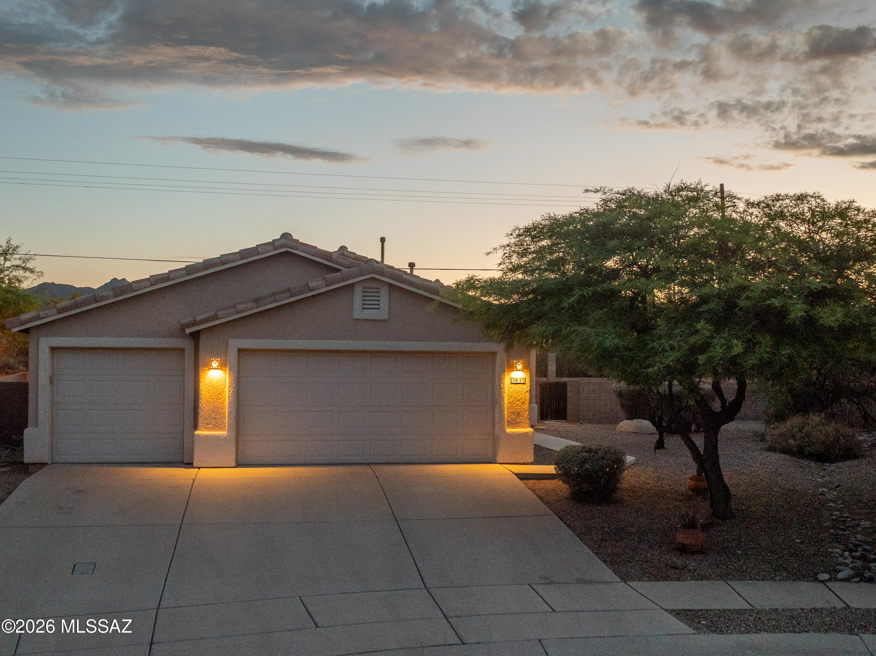 3835 N Nash Creek Court — photo