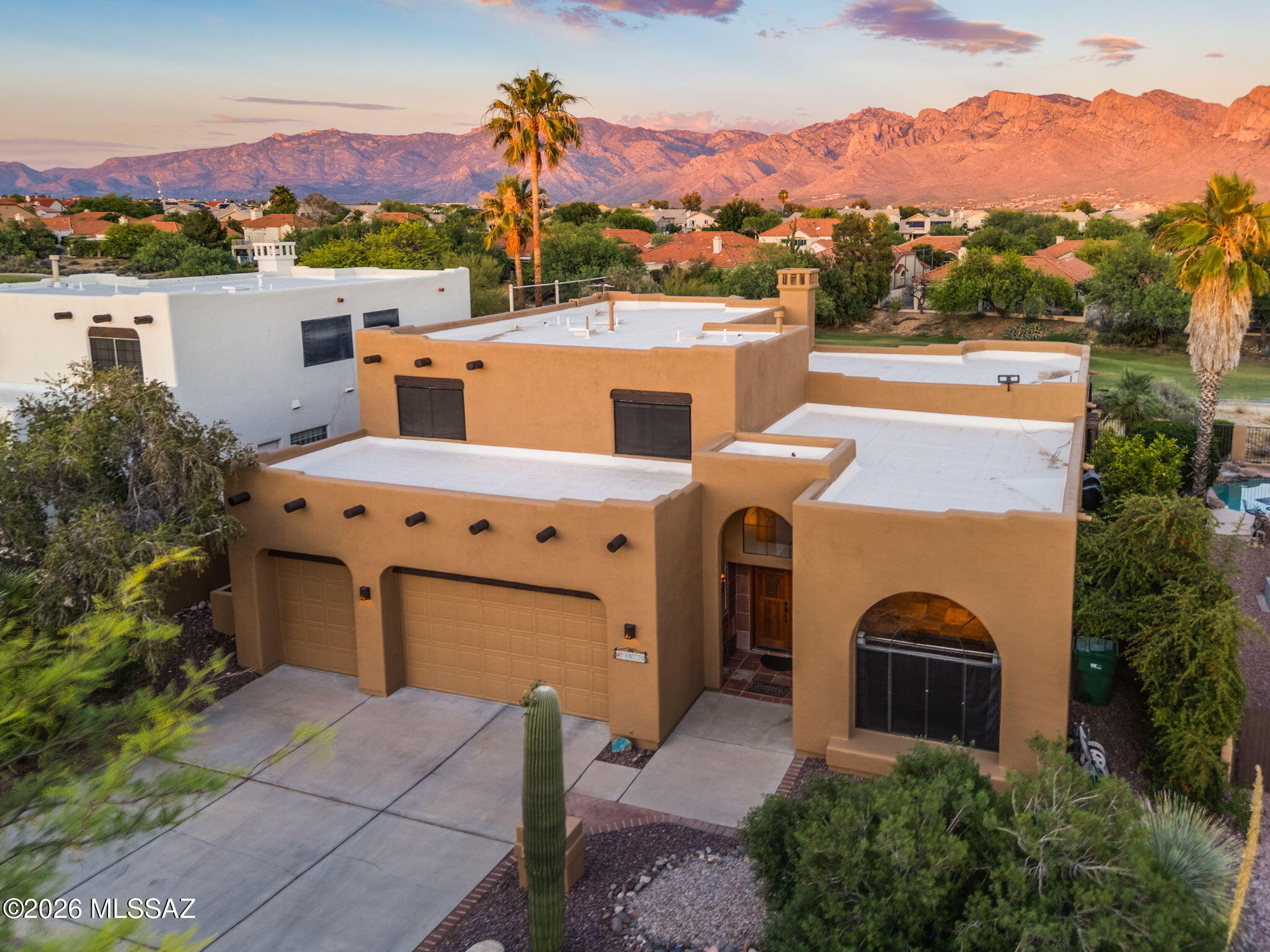 10770 N La Quinta Drive — photo