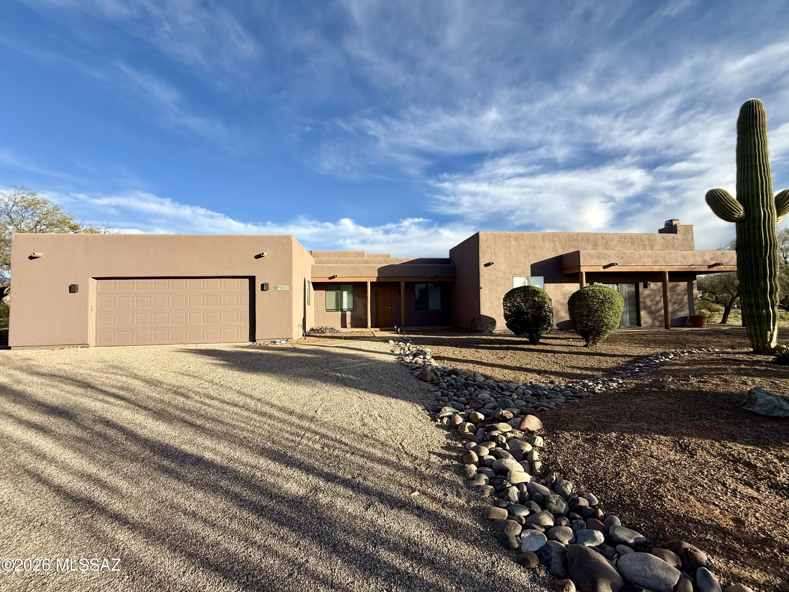 9207 S Placita Saguaro Solitario — photo