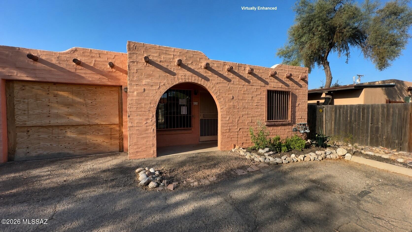905 E Mesquite Drive — photo