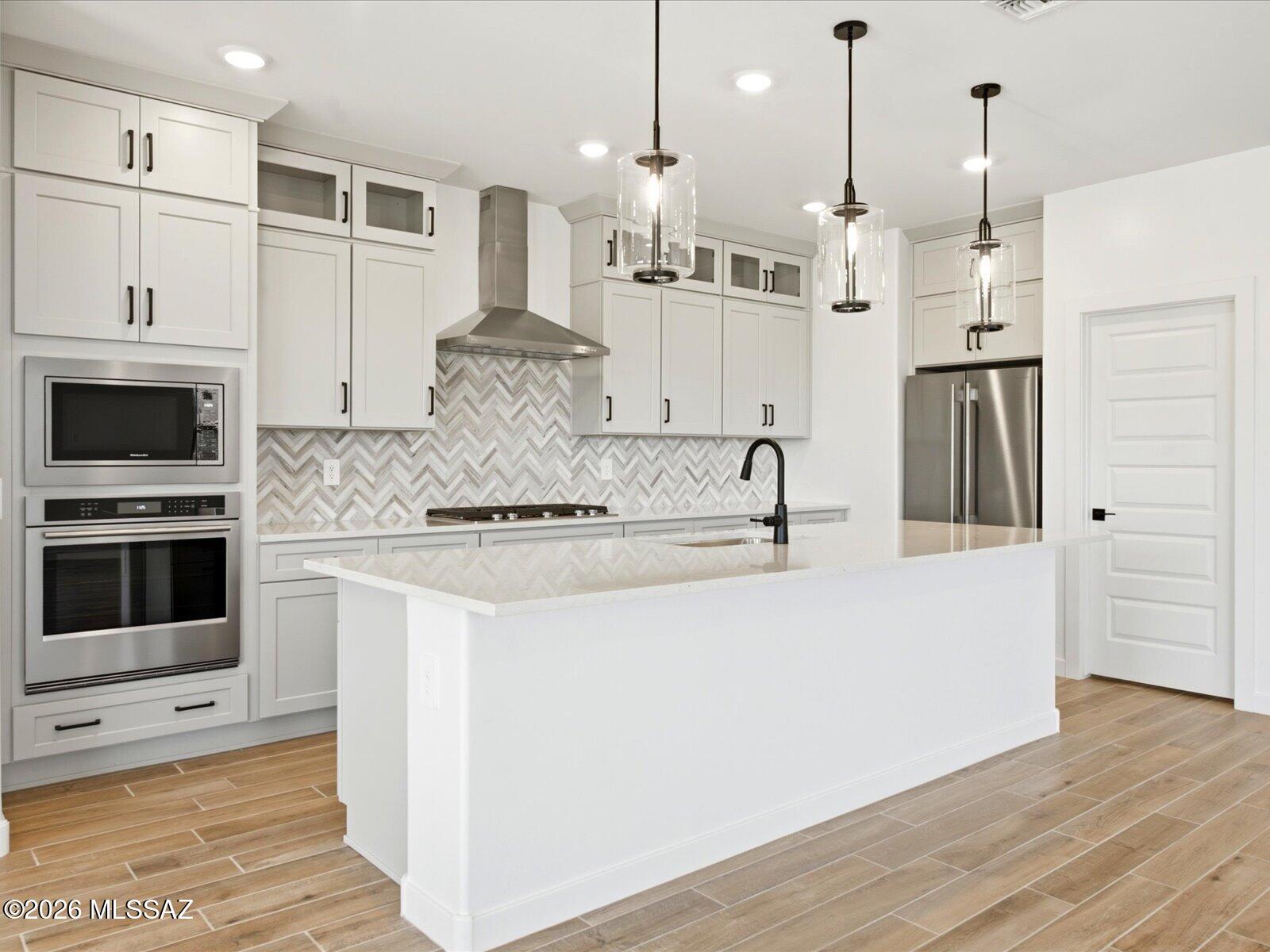 11089 N Shore Cliff Drive — photo