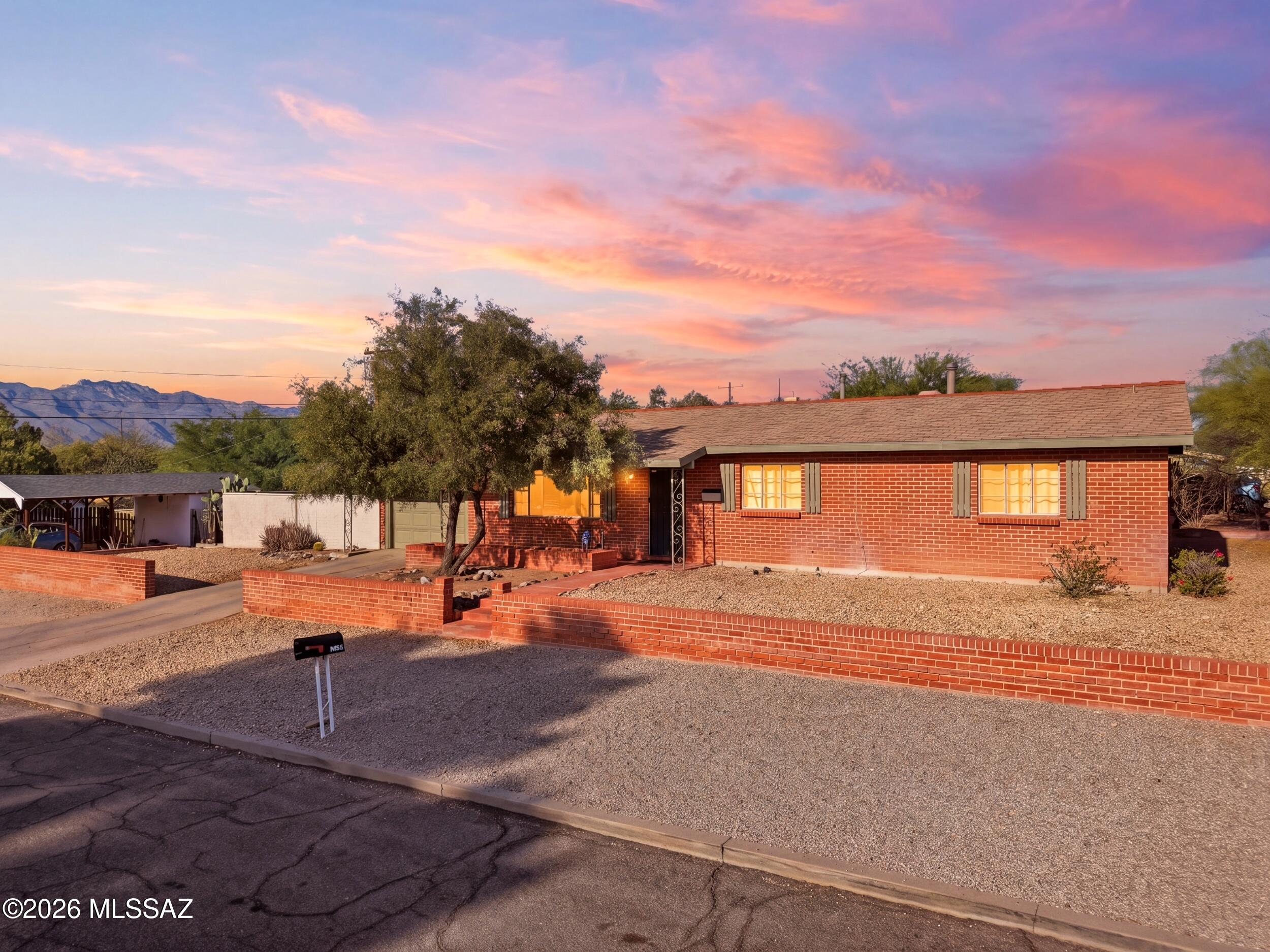3001 E Elm Street — photo