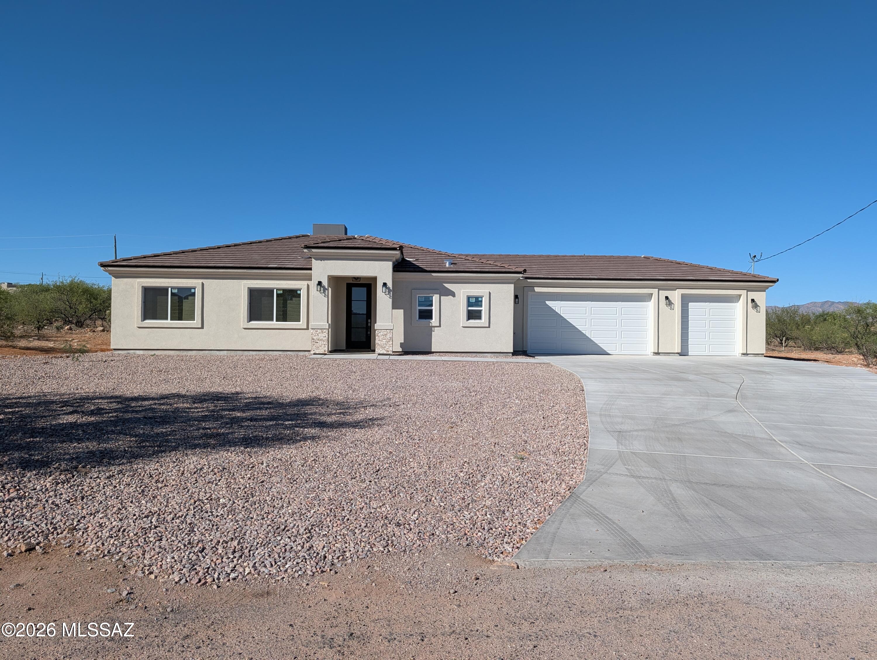 1795 Laponia, Rio Rico, AZ 85648