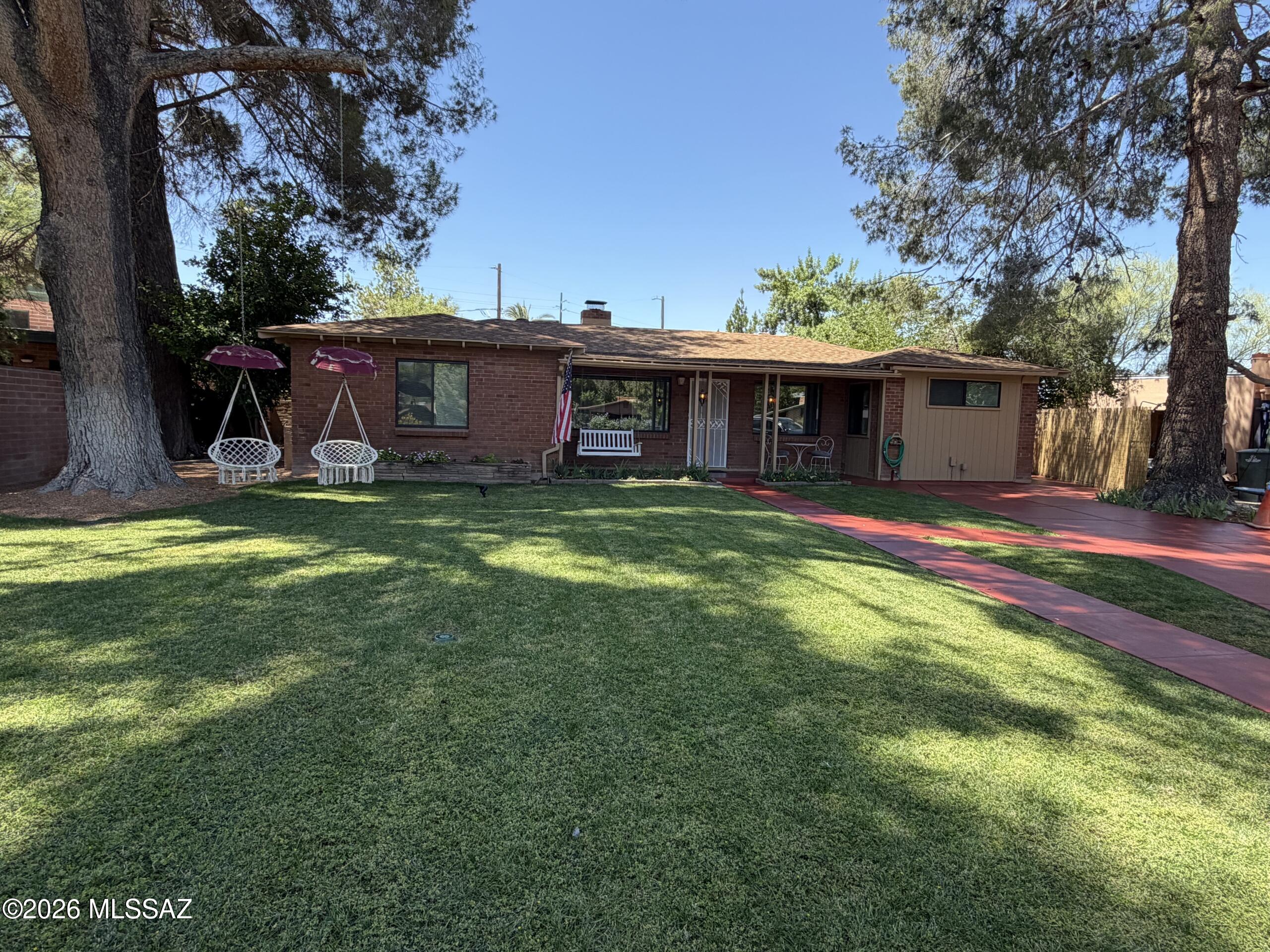 2738 E Farr Street — photo