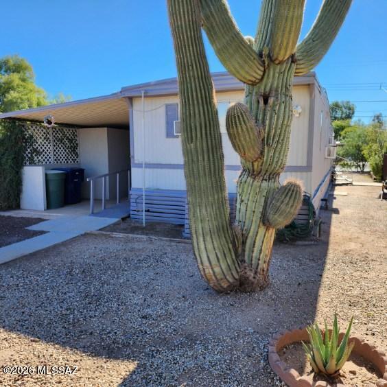 842 E Freeman Place — photo