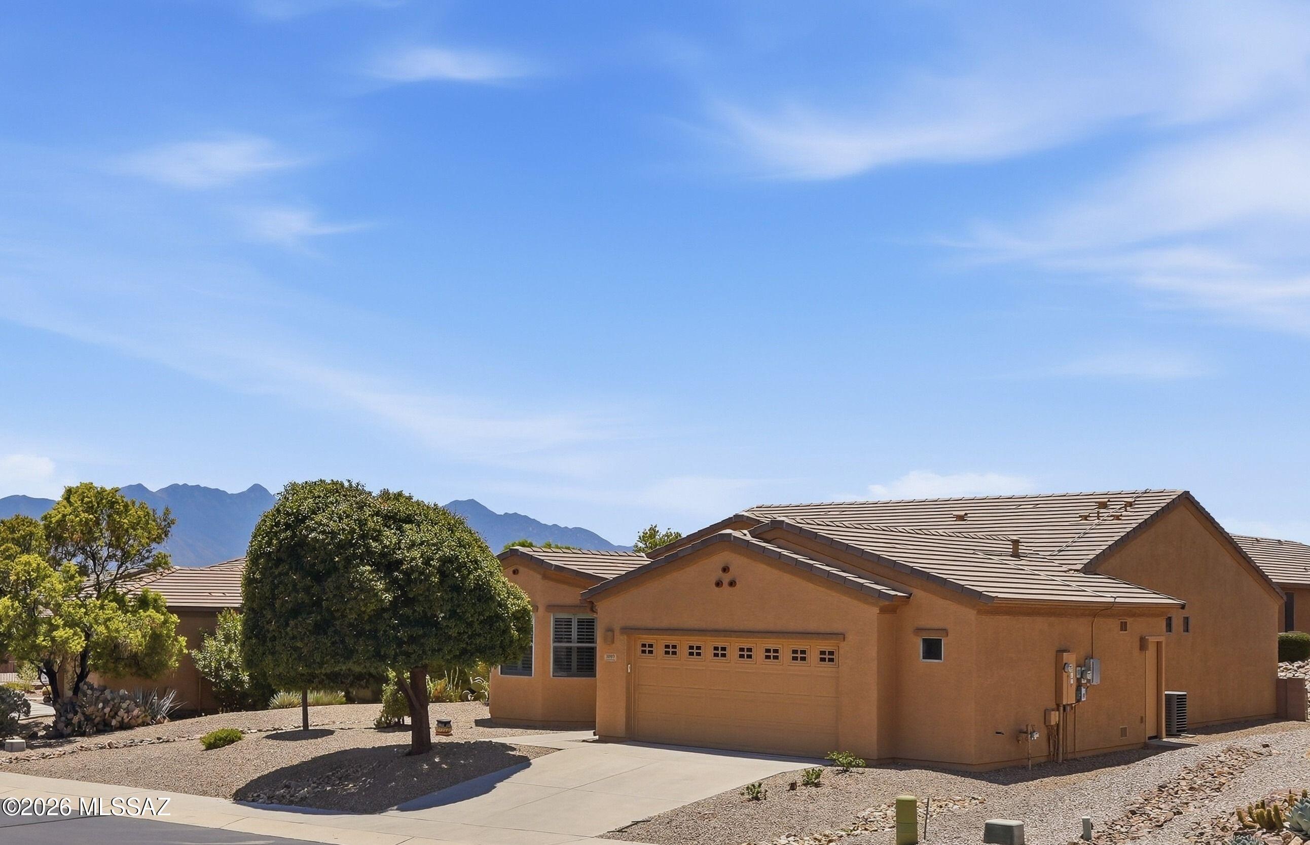 1007 W Tenniel Drive — photo