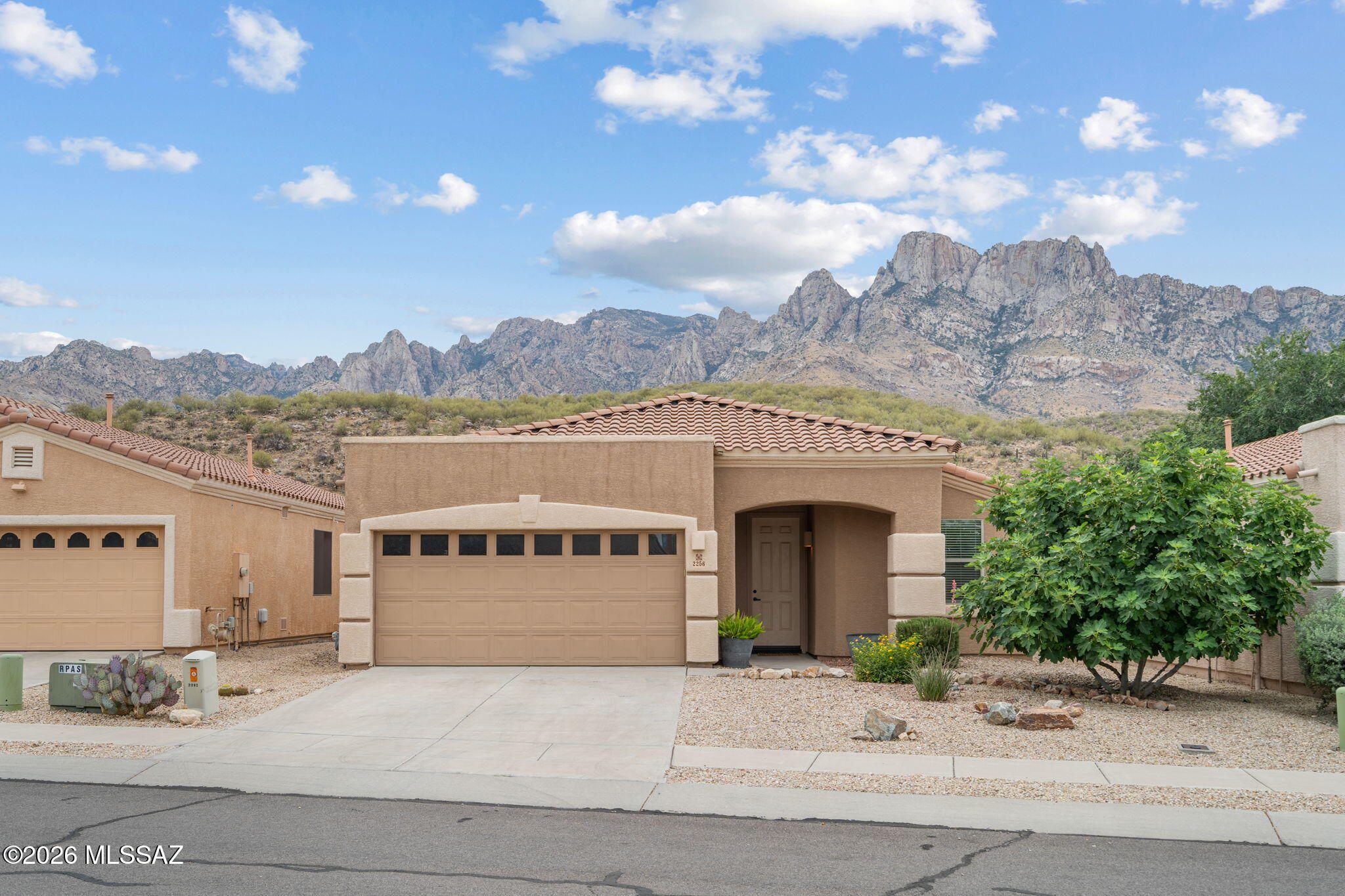 2256 E Stone Stable Drive — photo