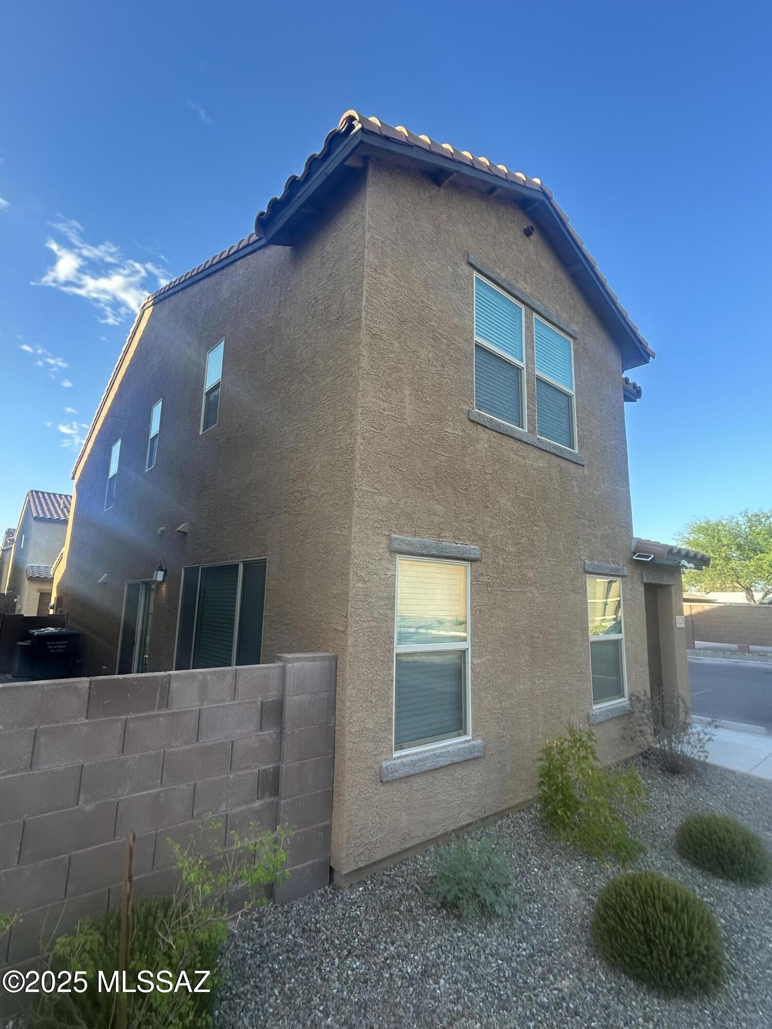 1126 E Descent Street — photo