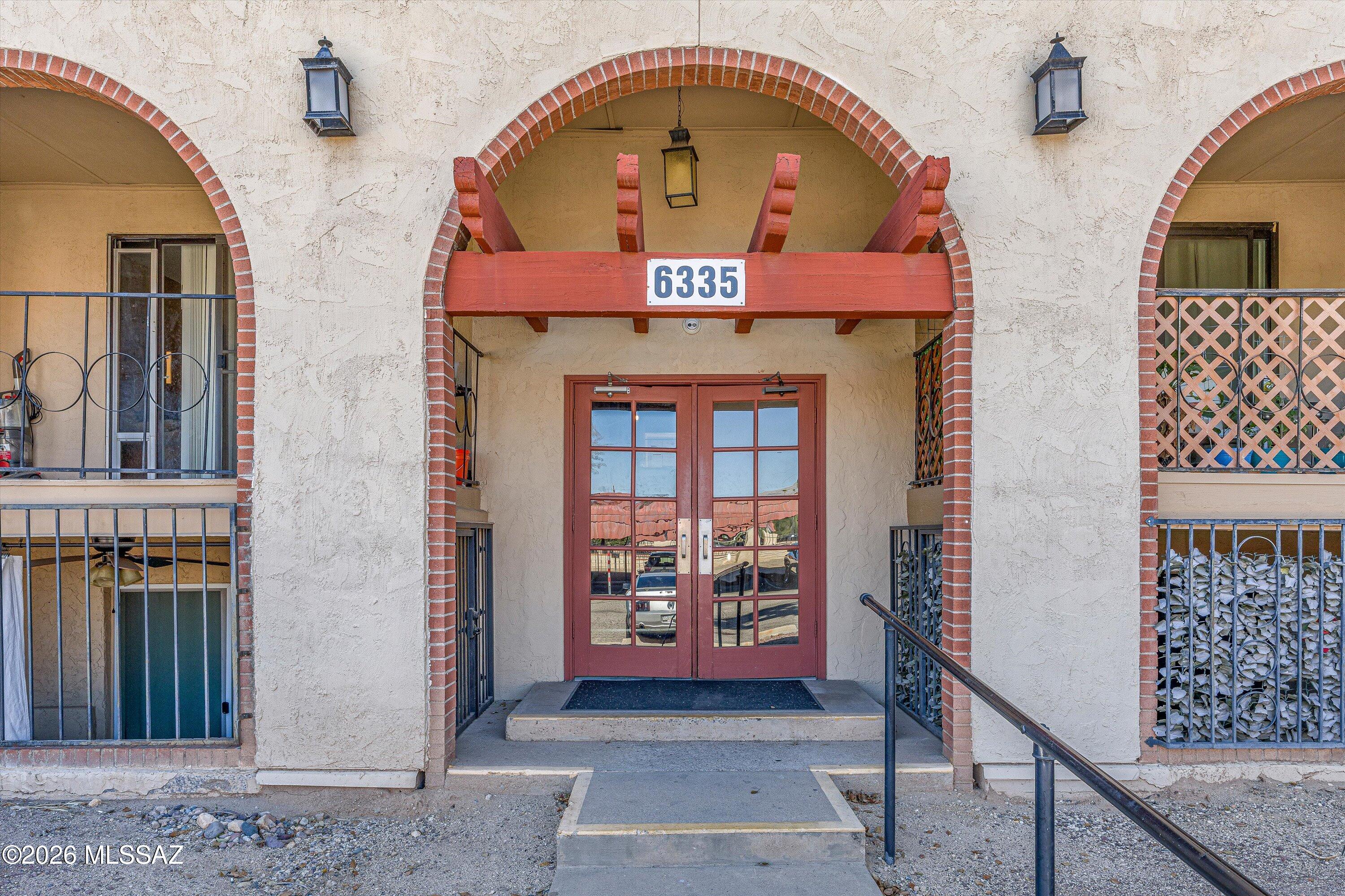 6335 N Barcelona Lane 723 — photo