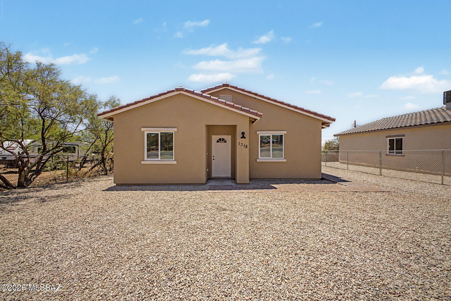 1318 E Suncrest Drive — photo