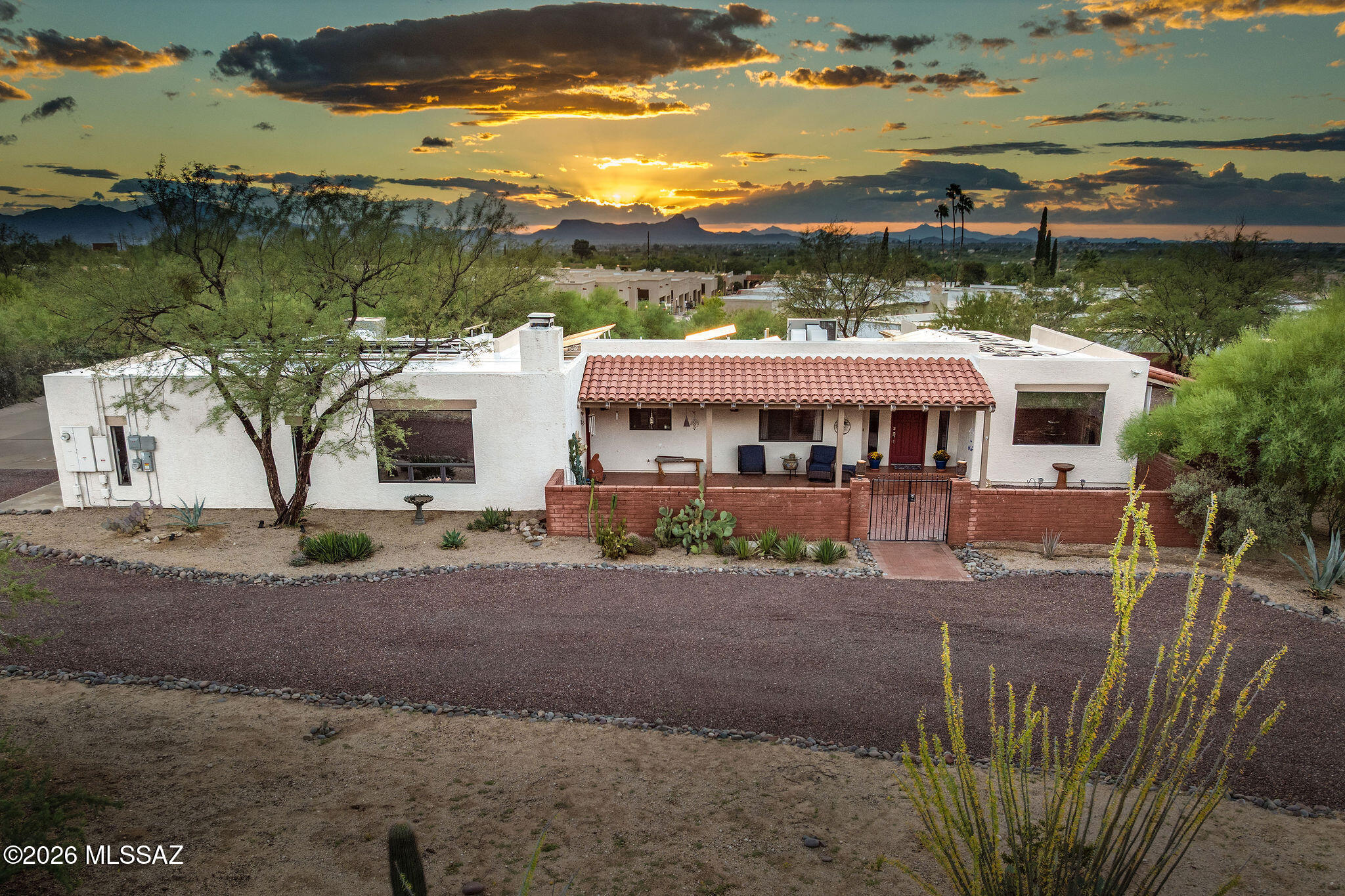 8625 N Sunnyslope Drive — photo