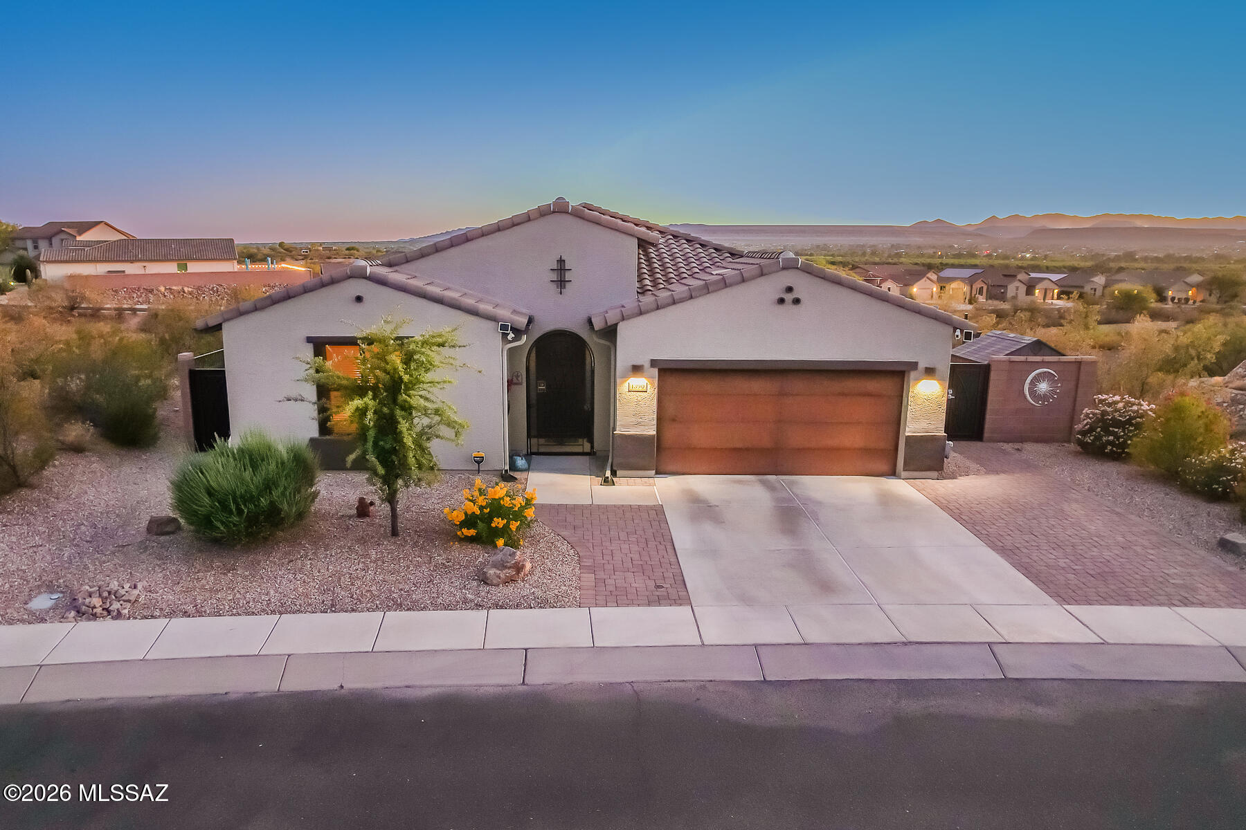 1390 E Stronghold Canyon Lane — photo