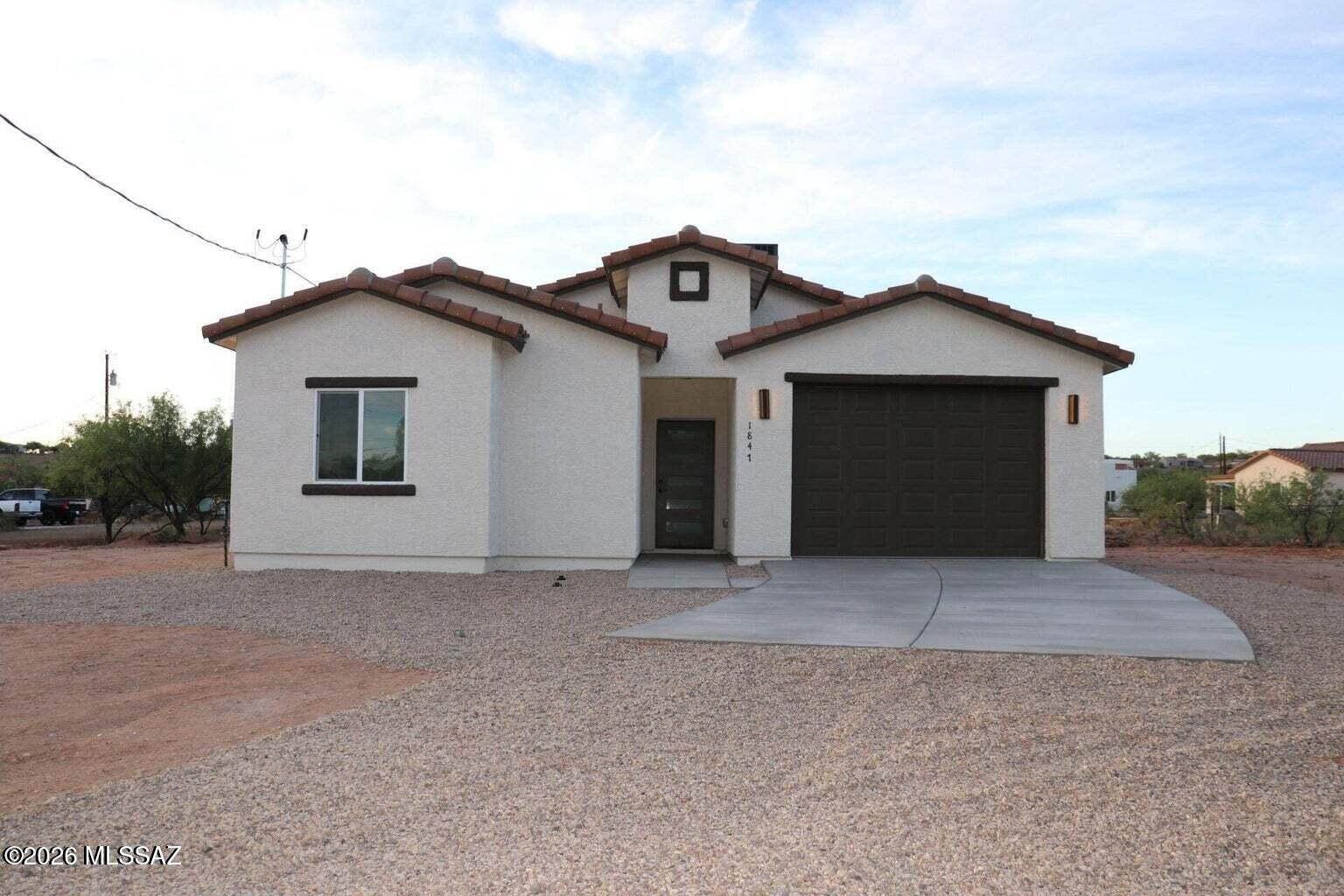 1862 Circulo Mexicali, Rio Rico, AZ 85648