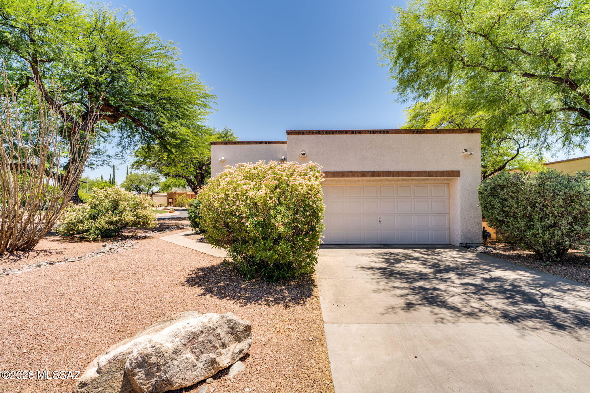 5560 E Miles Circle — photo