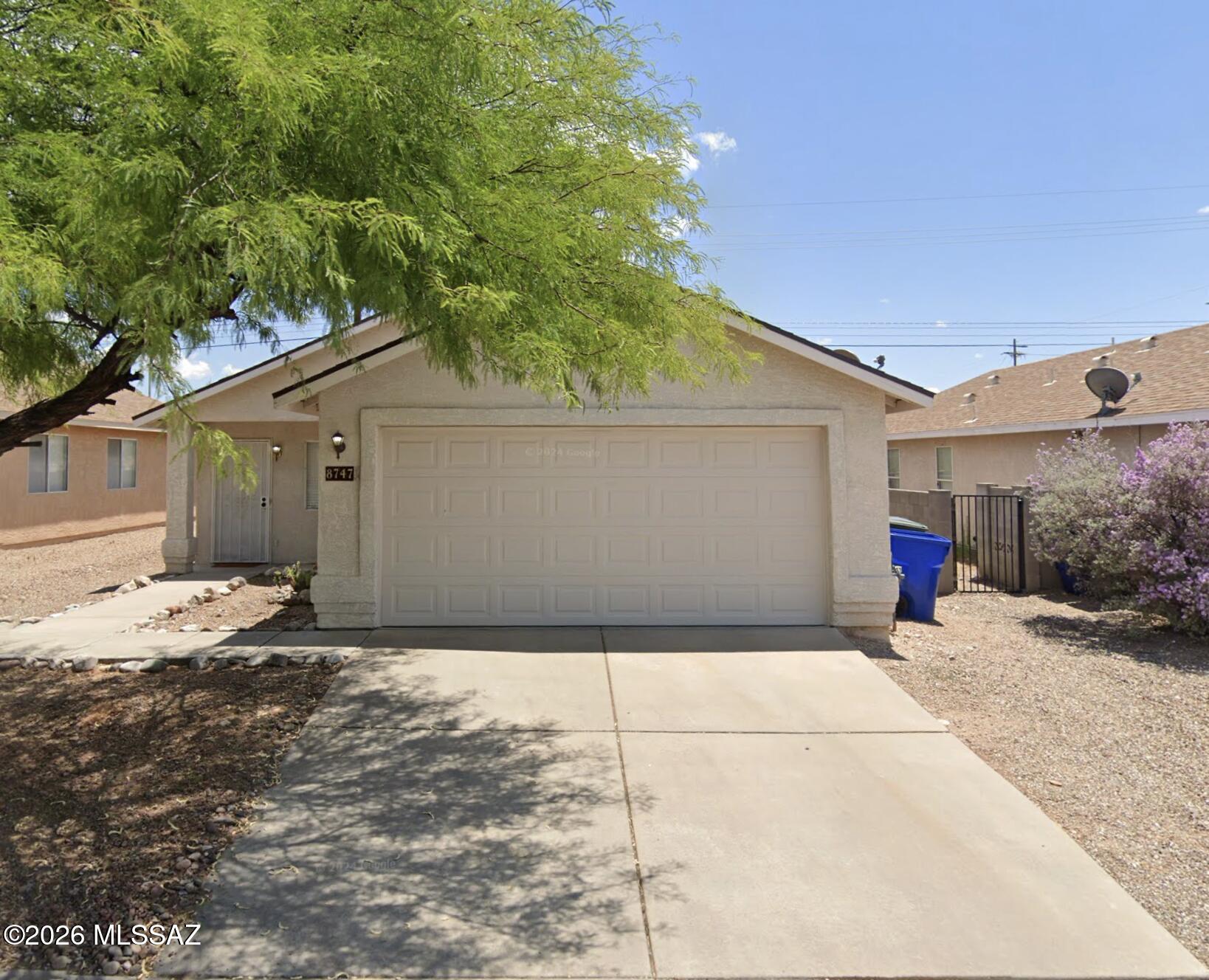 8747 S Desert Rainbow Drive — photo