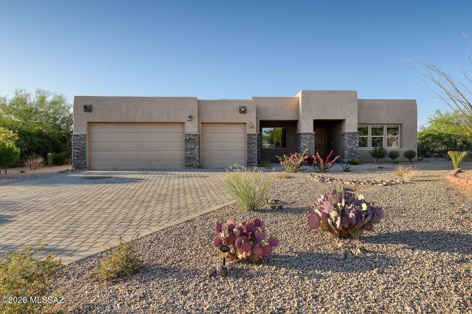 2583 E Reata Ridge Place — photo