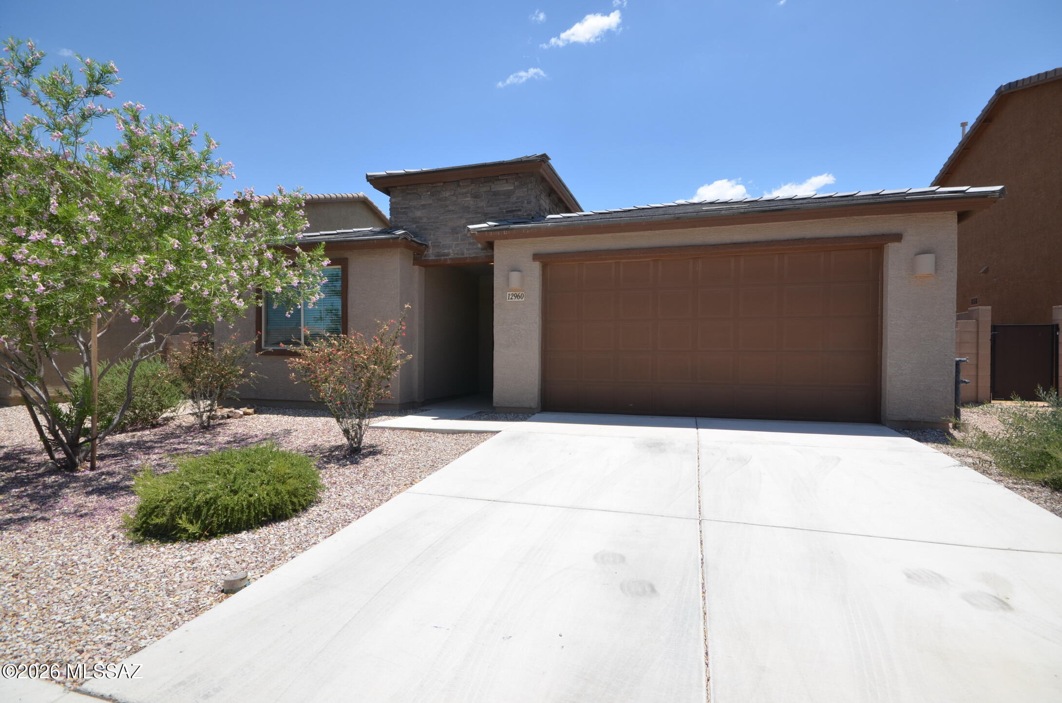 12960 E Pantano View Drive — photo