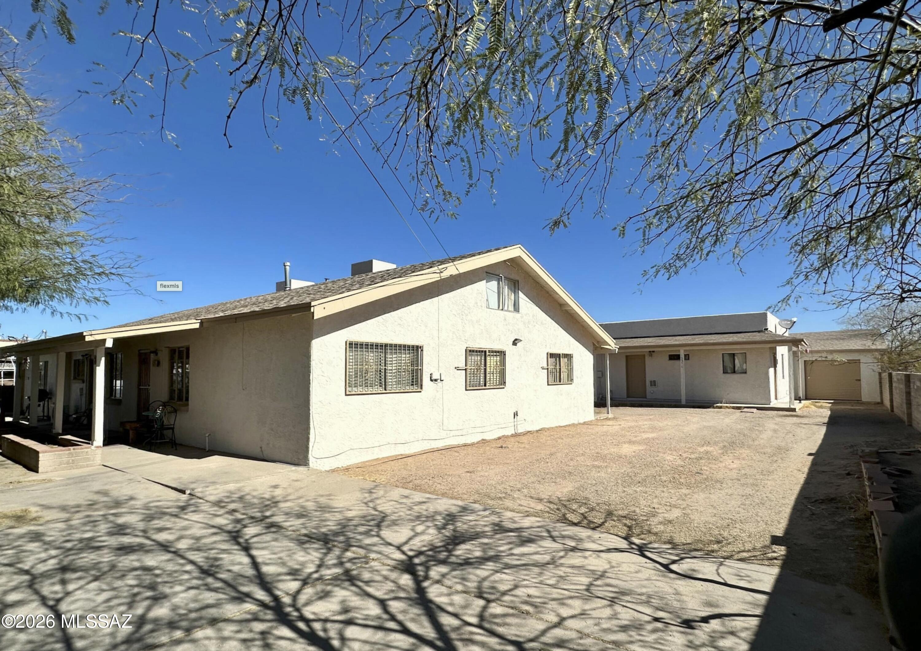 1555 E Bernard Drive 1 — photo