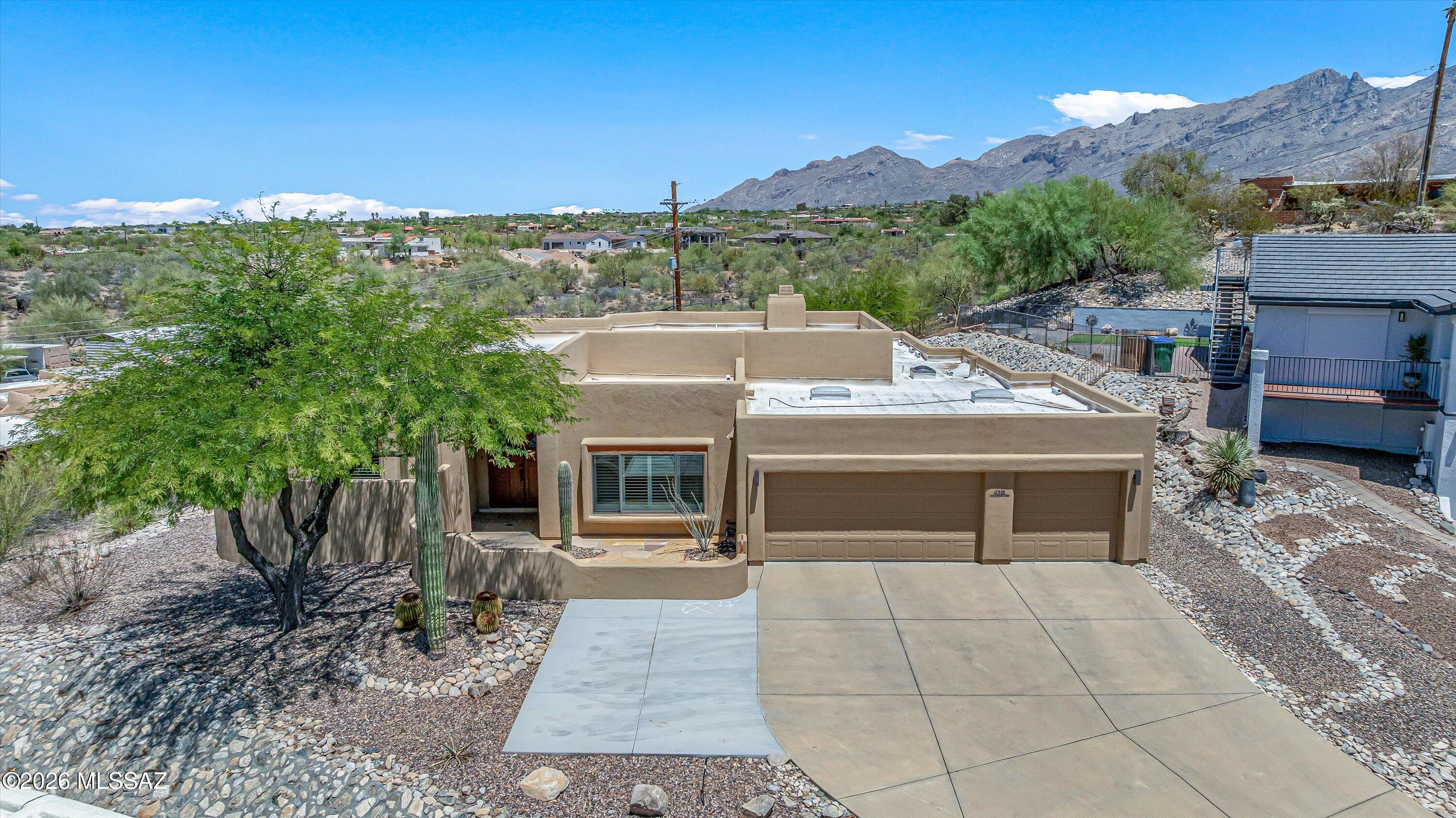 4318 E Desert Oak Trail — photo