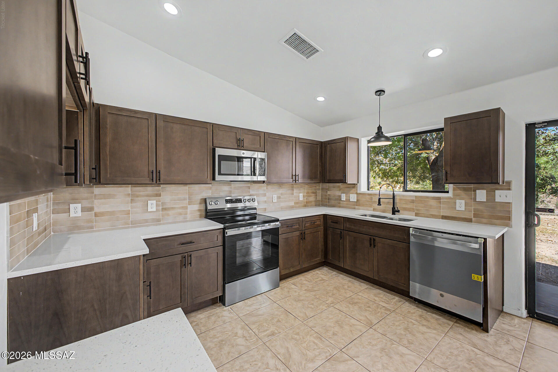 987 Gigi Court, Rio Rico, AZ 85648