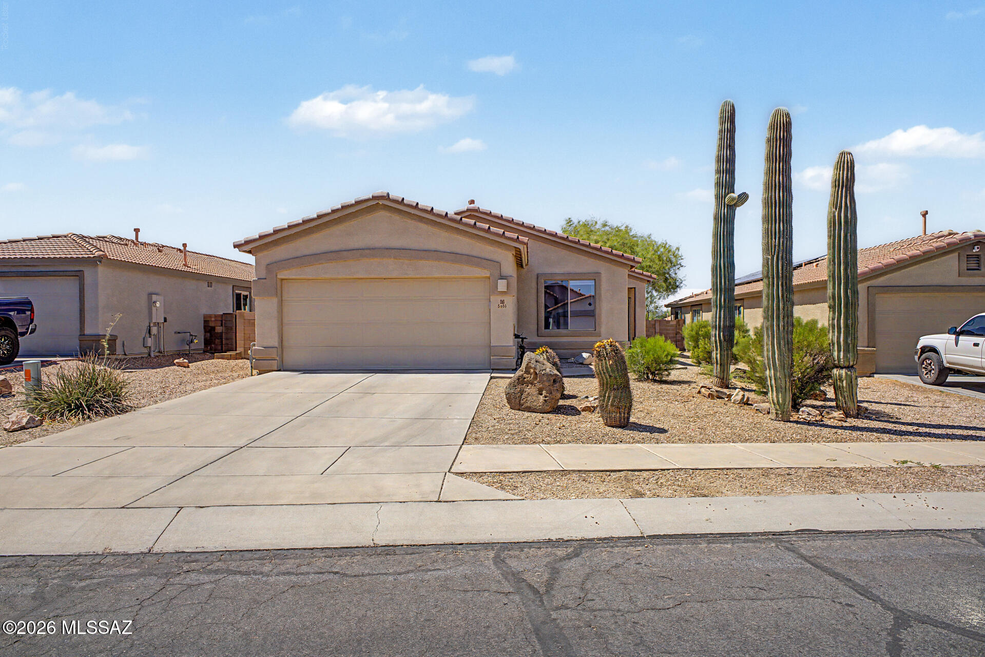 5465 W Bandtail Court — photo