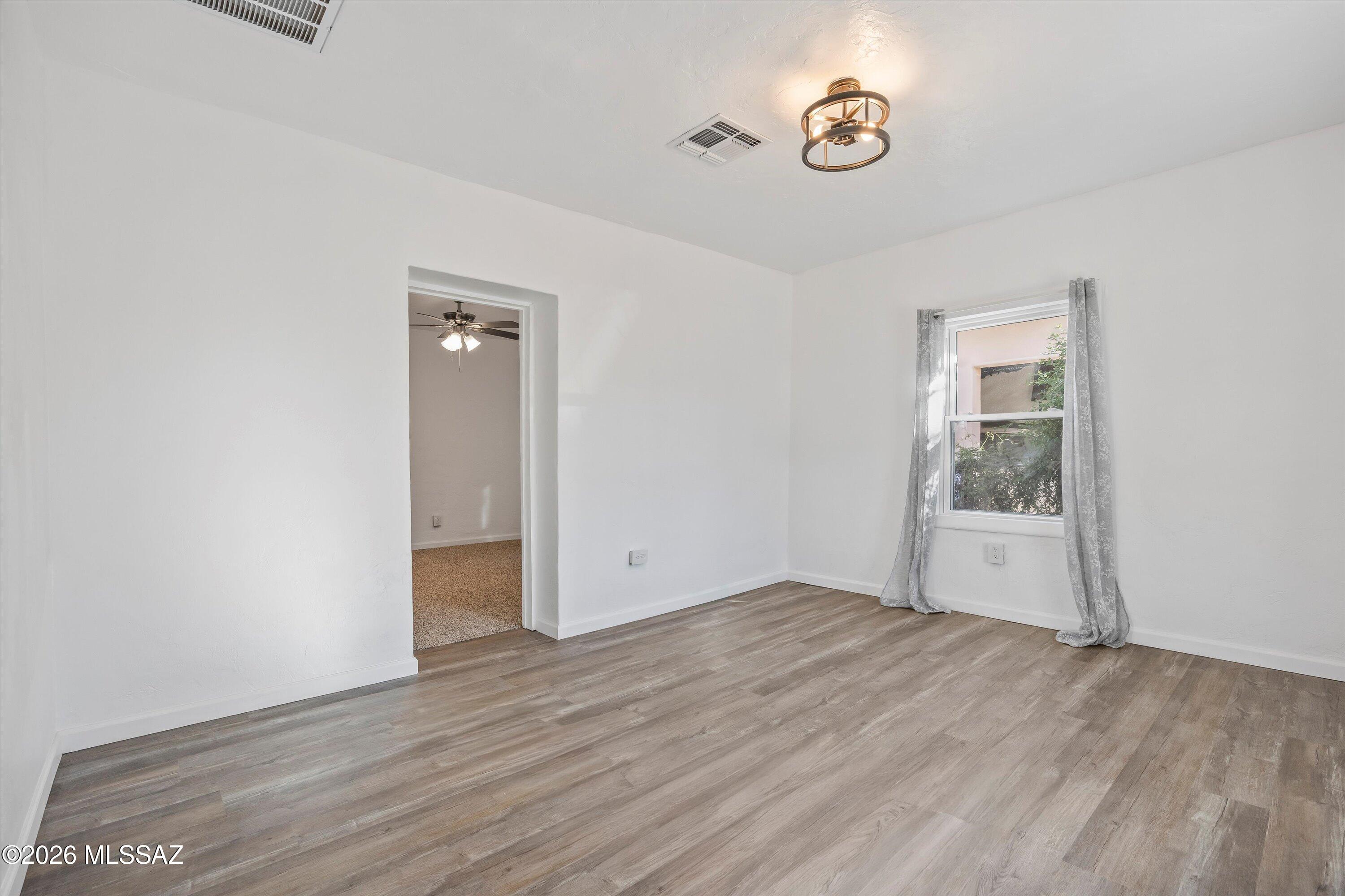 428 W Rosales Street — photo