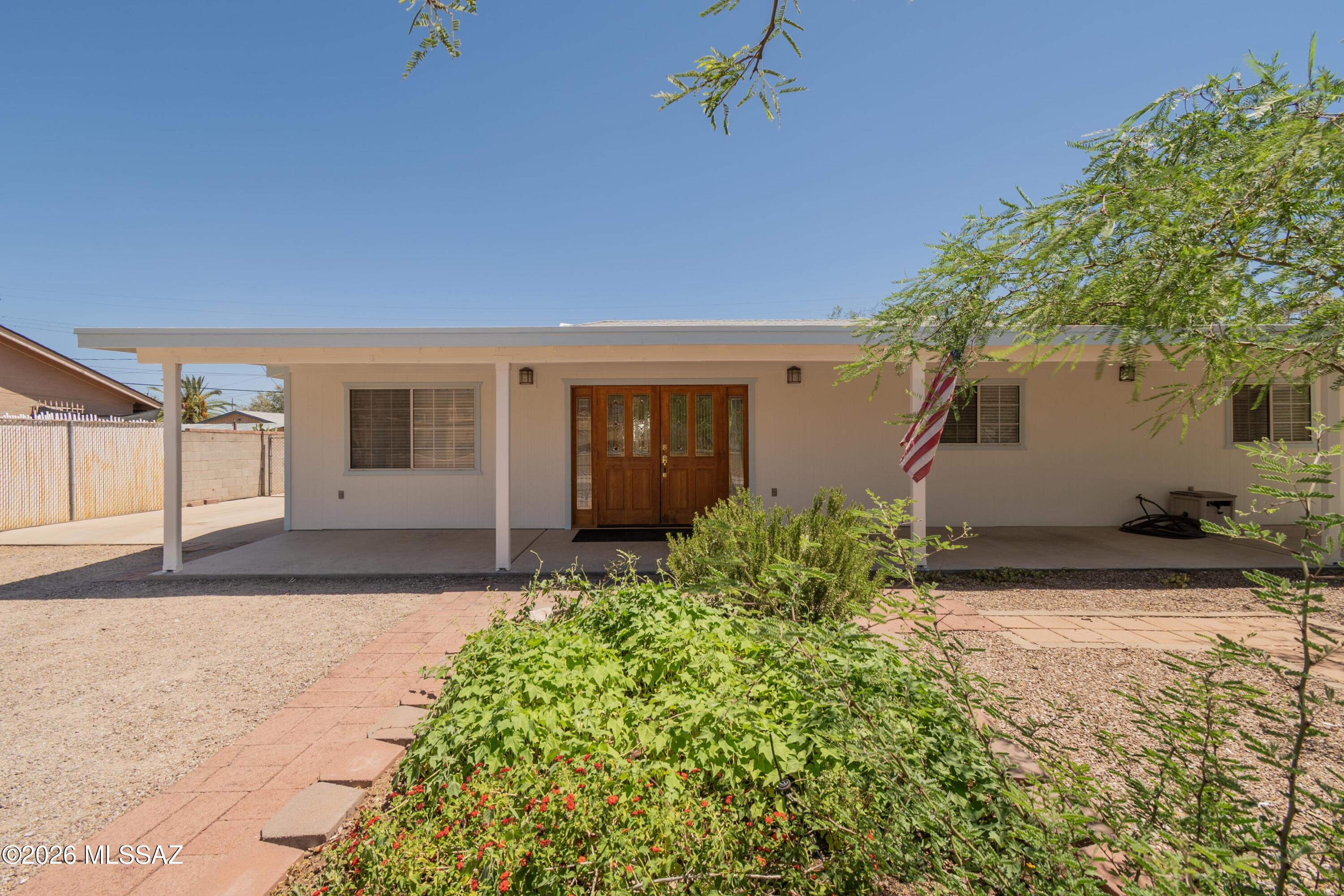 6202 E Timrod Street — photo