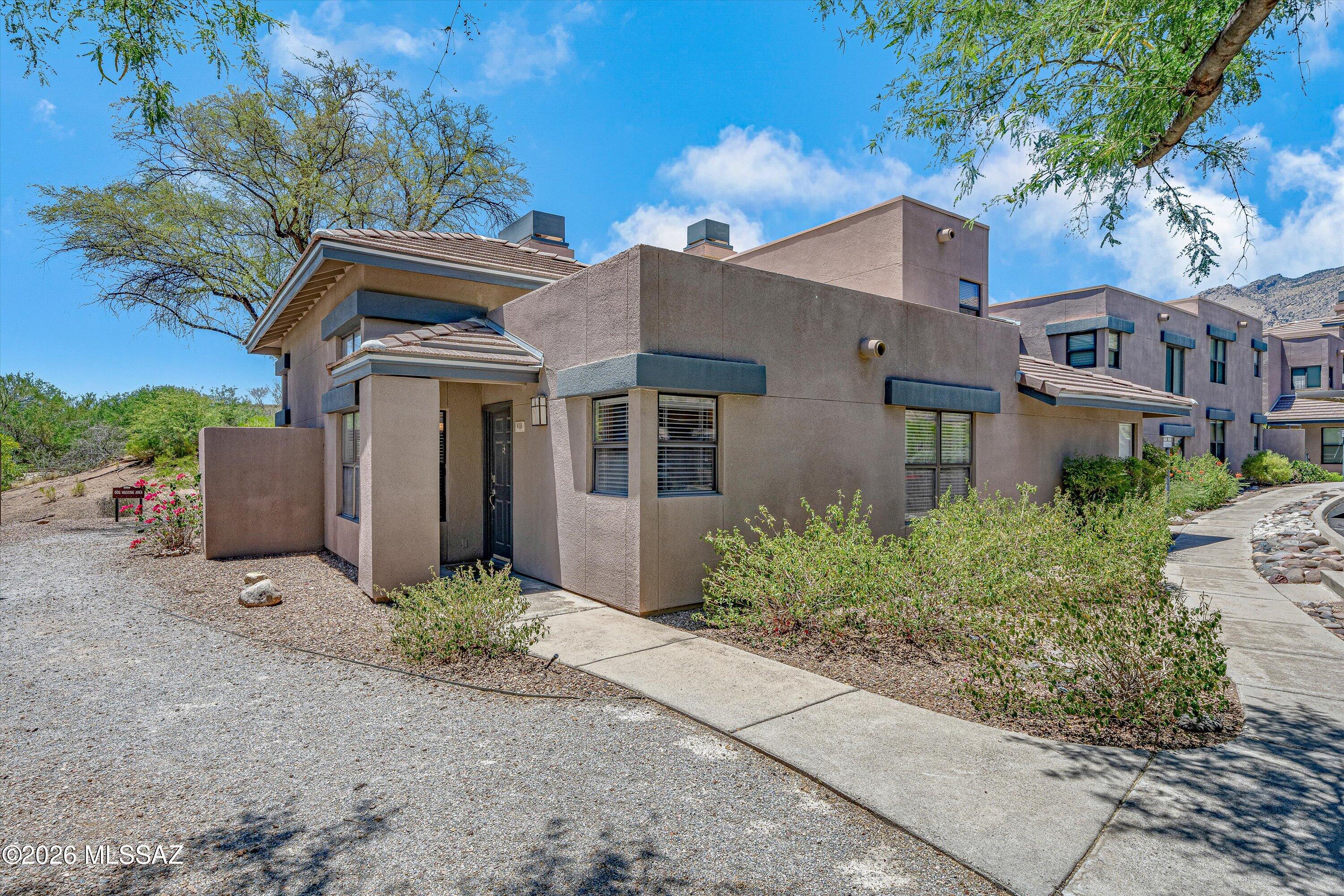 5855 N Kolb Road 4106 — photo