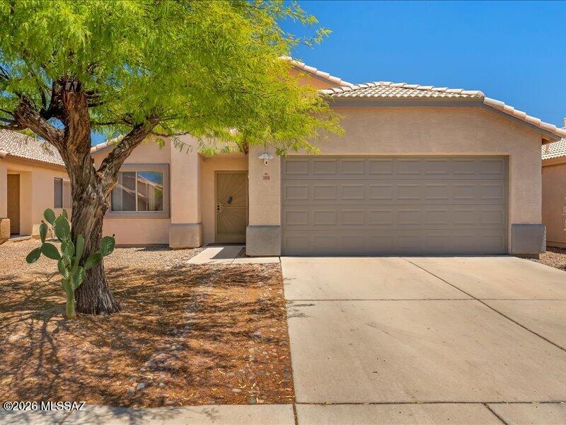 2818 W Medallion Drive — photo