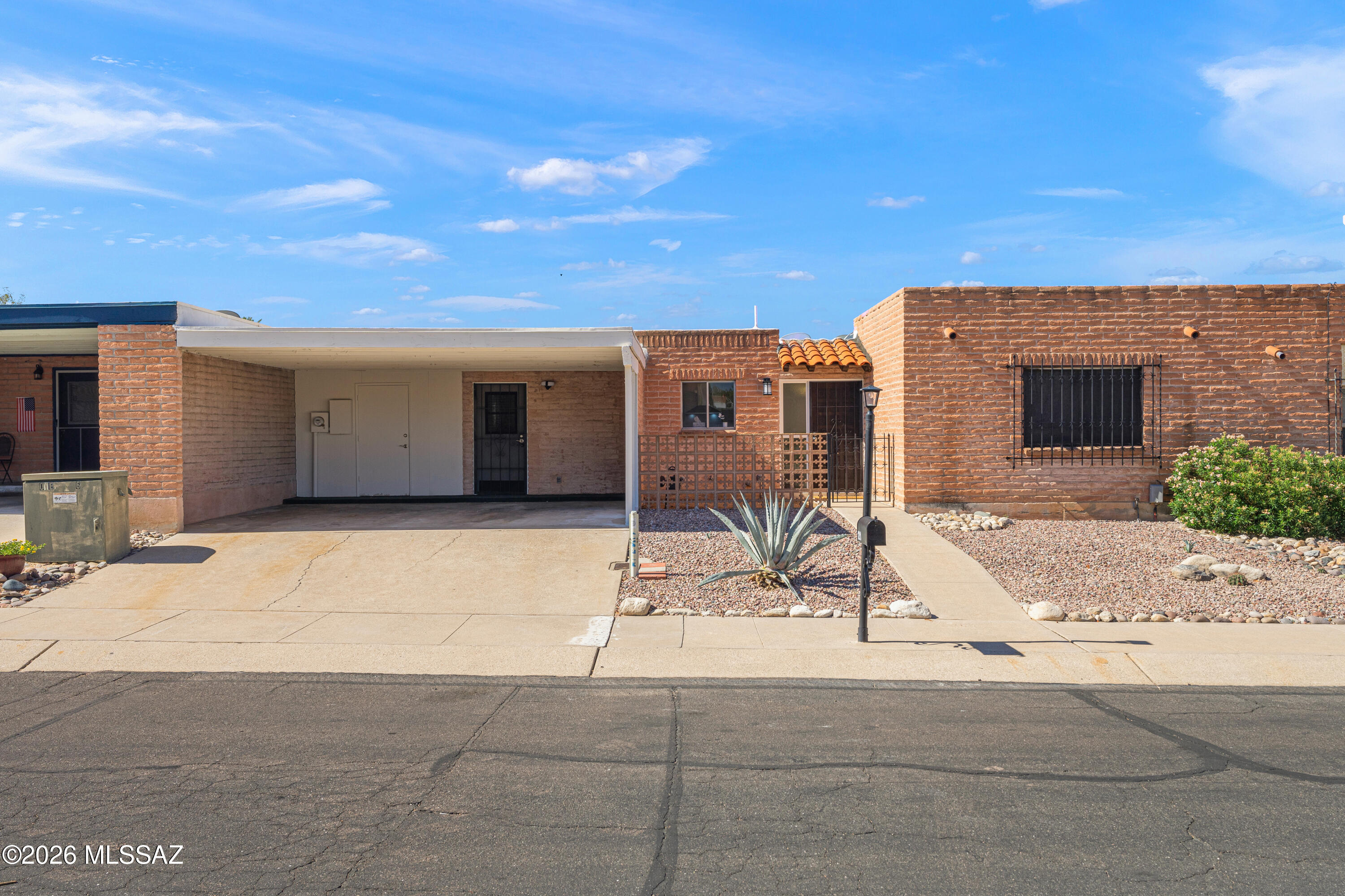 121 W Vista Grande Drive — photo