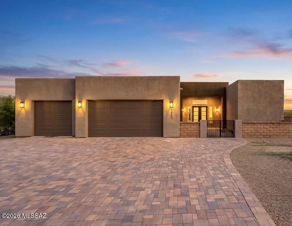 2451 E Old Stone House Trail — photo