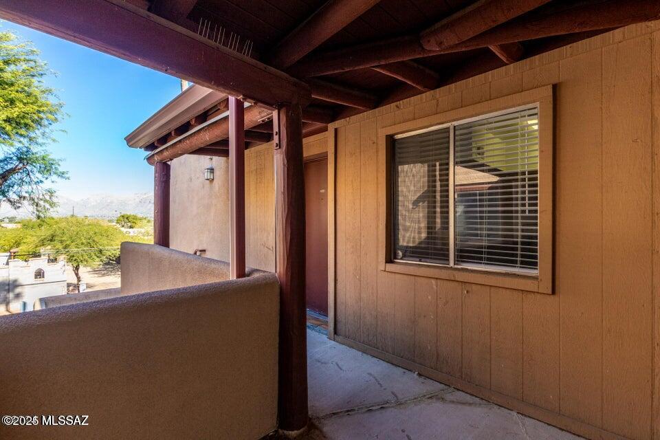 1810 E Blacklidge Drive 123 — photo