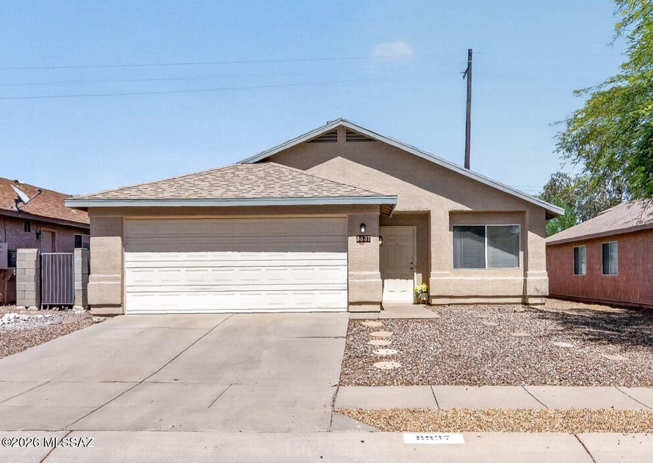 8837 S Desert Rainbow Drive — photo