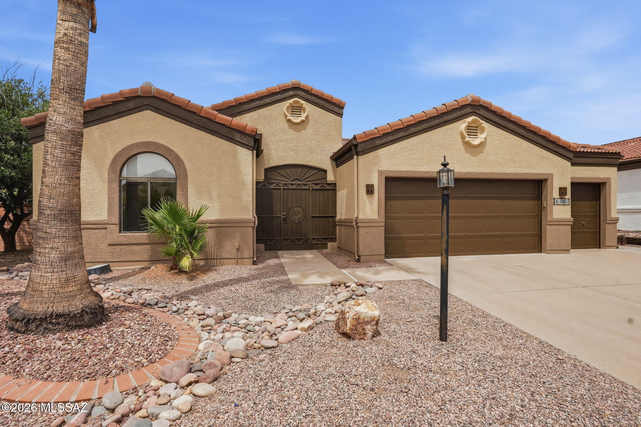 1961 E Canyon Wren Way — photo