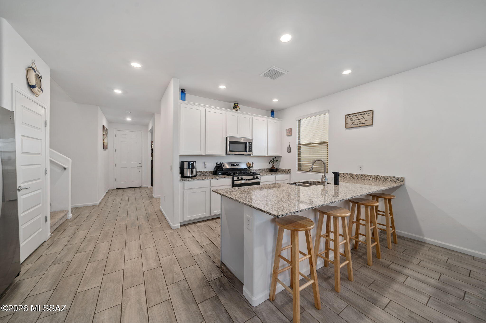 757 W Calle El Teclado — photo