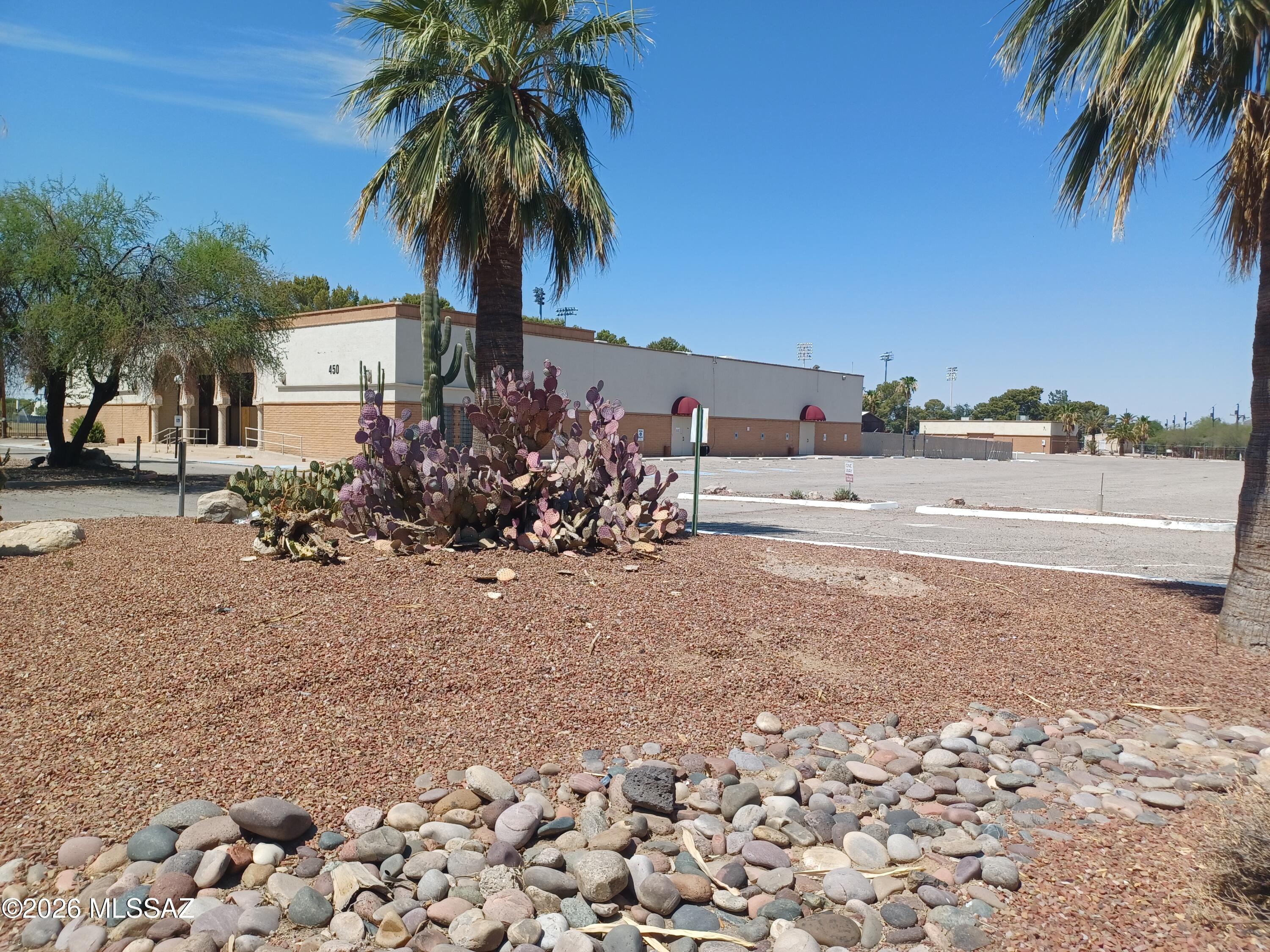 450 S Tucson Boulevard — photo