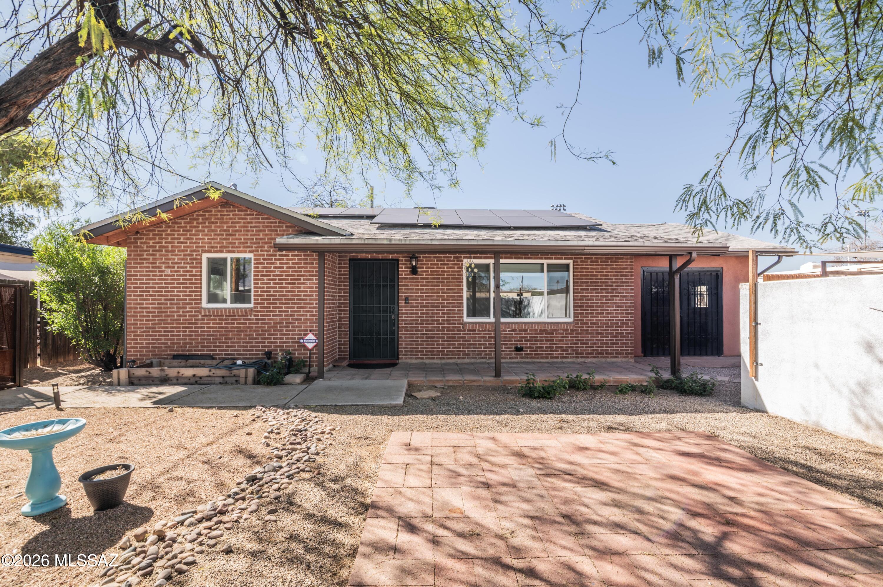 3244 E Flower Street — photo