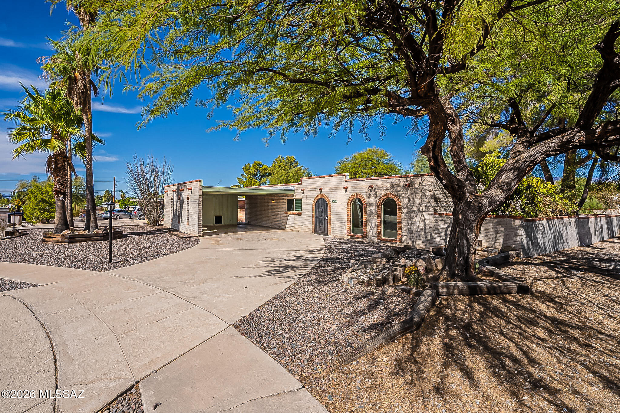 8707 E Wallen Ridge Drive — photo